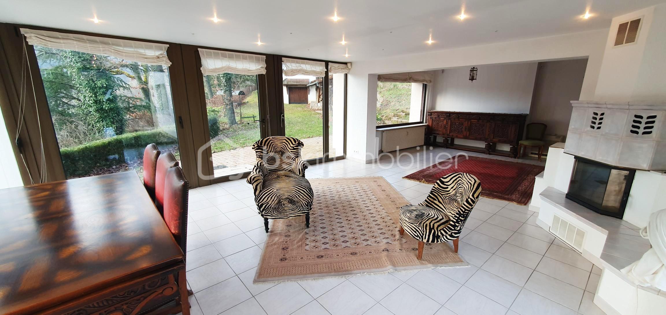 Propriete de 312 m² - photo_a6dd0dd14c19bc405fb0f9d93716c2c3.jpg