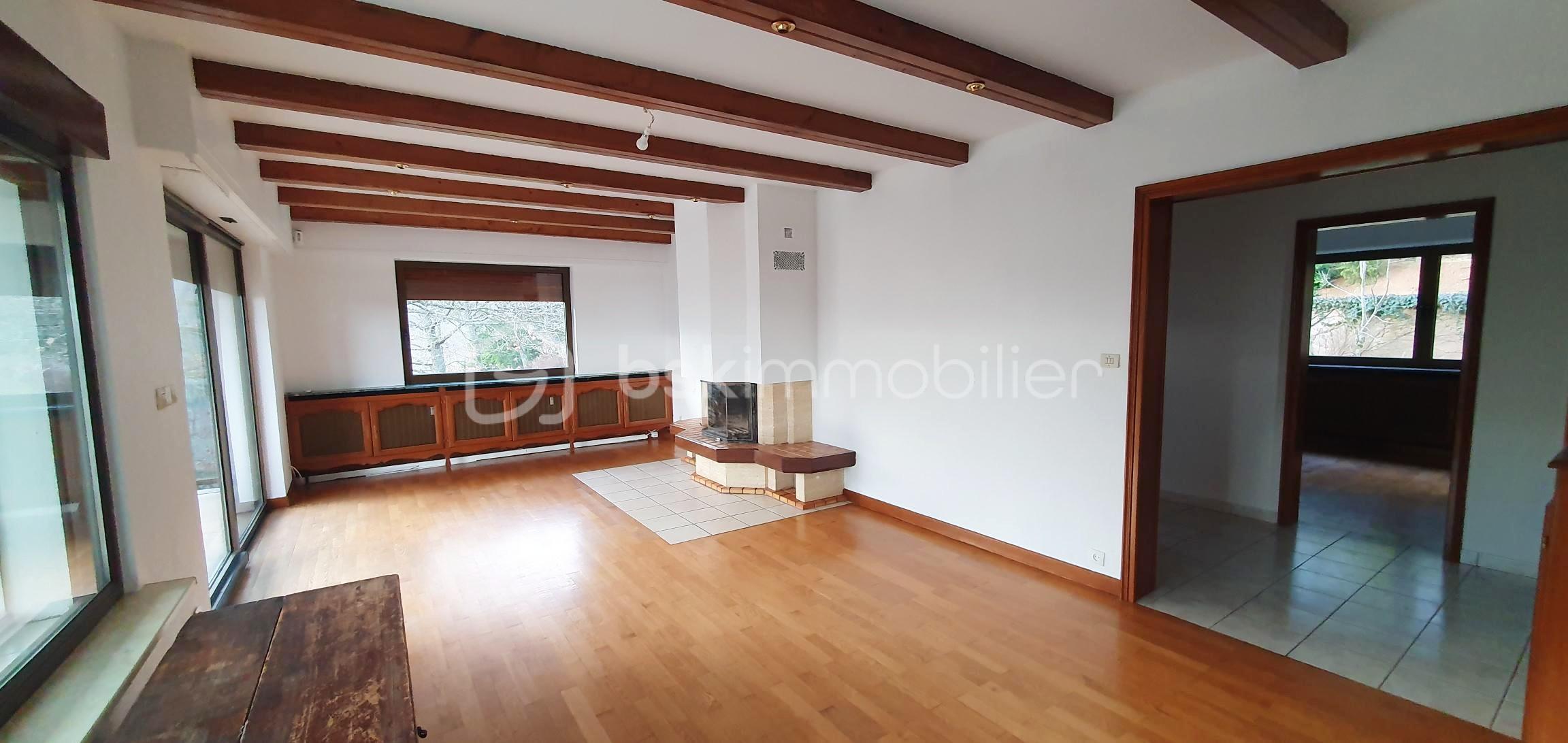 Propriete de 312 m² - photo_739f84f56537b7e4d12acd08d9a76d21.jpg