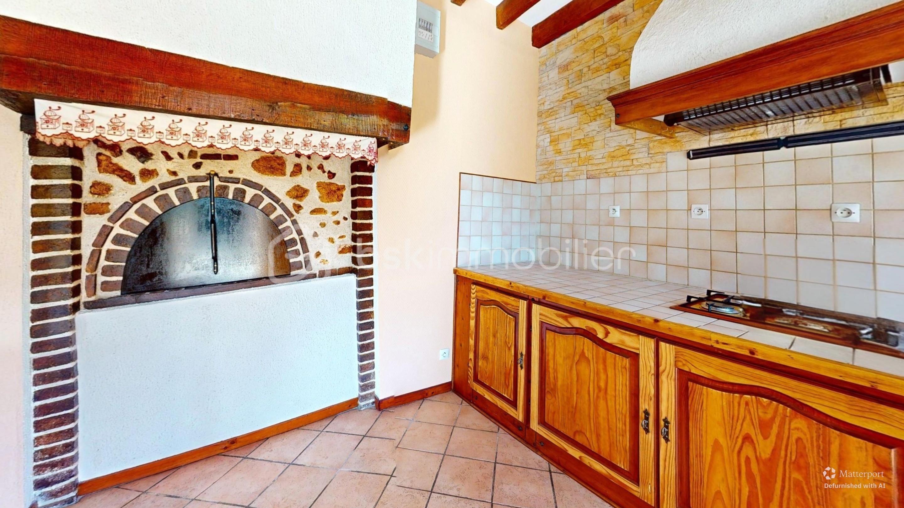 Maison de 100 m² - Longere-Kitchen-Defurnished 1.jpg