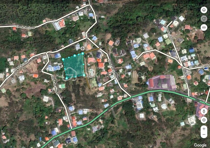 Terrain de 2 700 m² - Parcelle.jpg