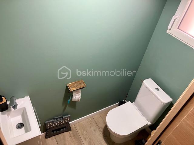 PETA WC.jpeg