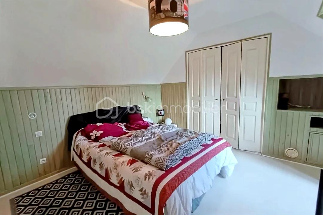 Maison de 148 m² - hoqi-22e2099b13c347daa4745bfac78e7784.jpg