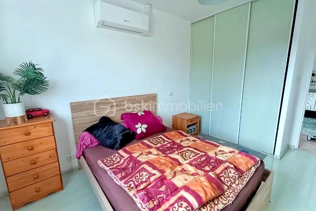 Maison de 148 m² - hoqi-a9449ca0a32940adb30d614d6de47db9.jpg