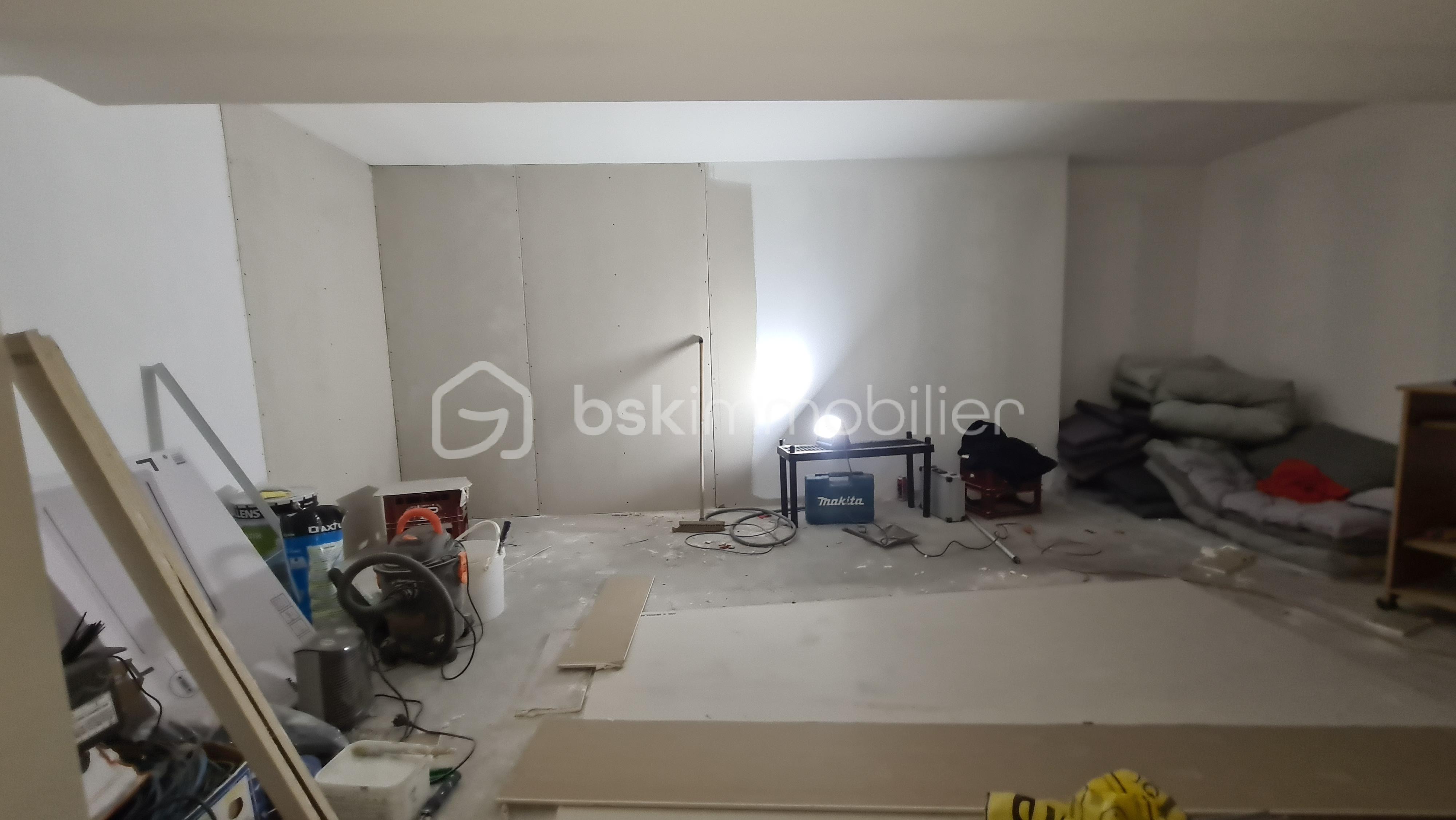 Immeuble mixte de 335,79 m² - 20220329_133653.jpg