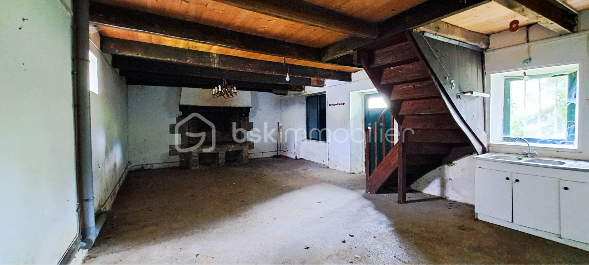Maison en pierre de 135 m² - pièce rdc 2.jpg