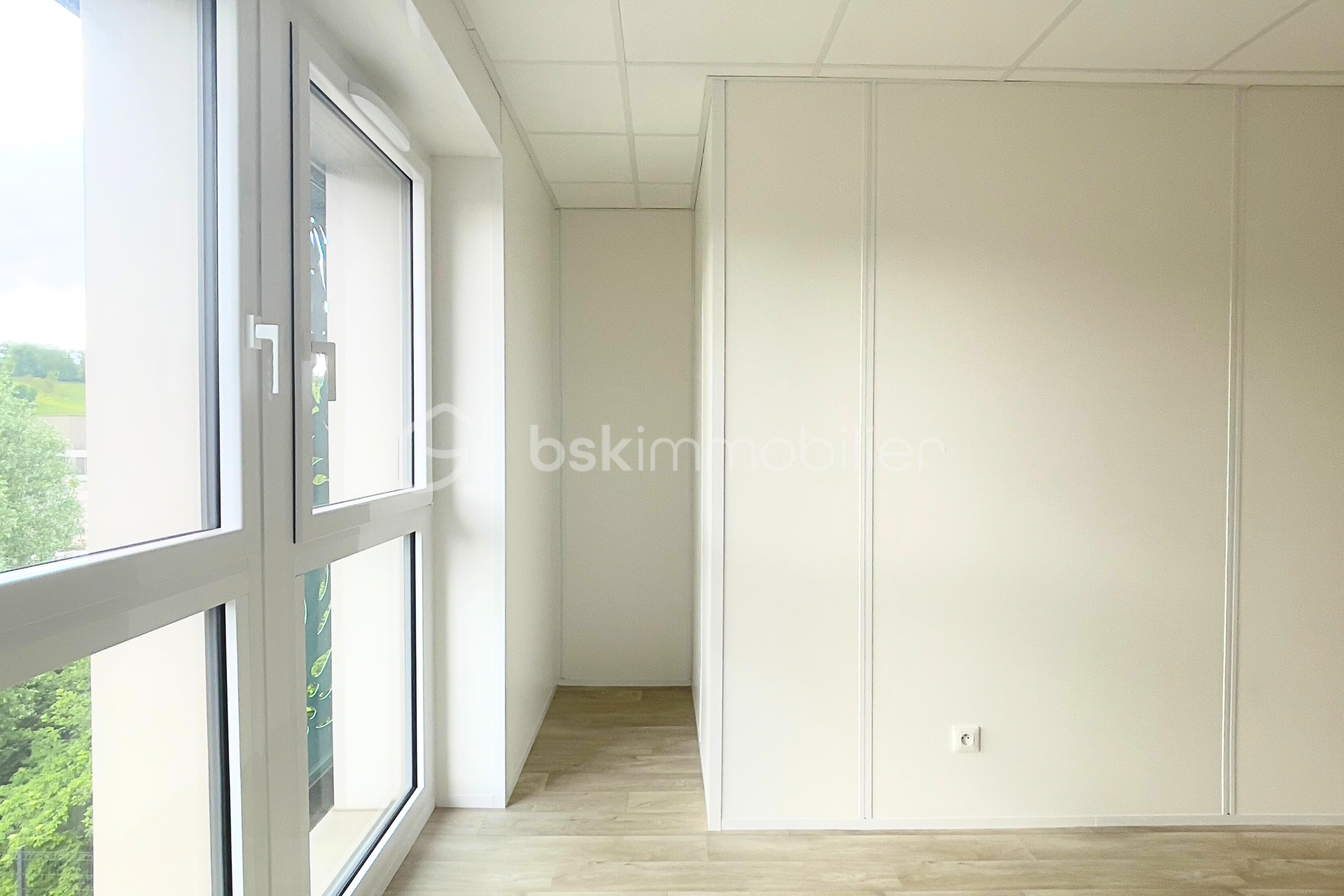 Local d activites de 19,25 m² - 2_3 2.png