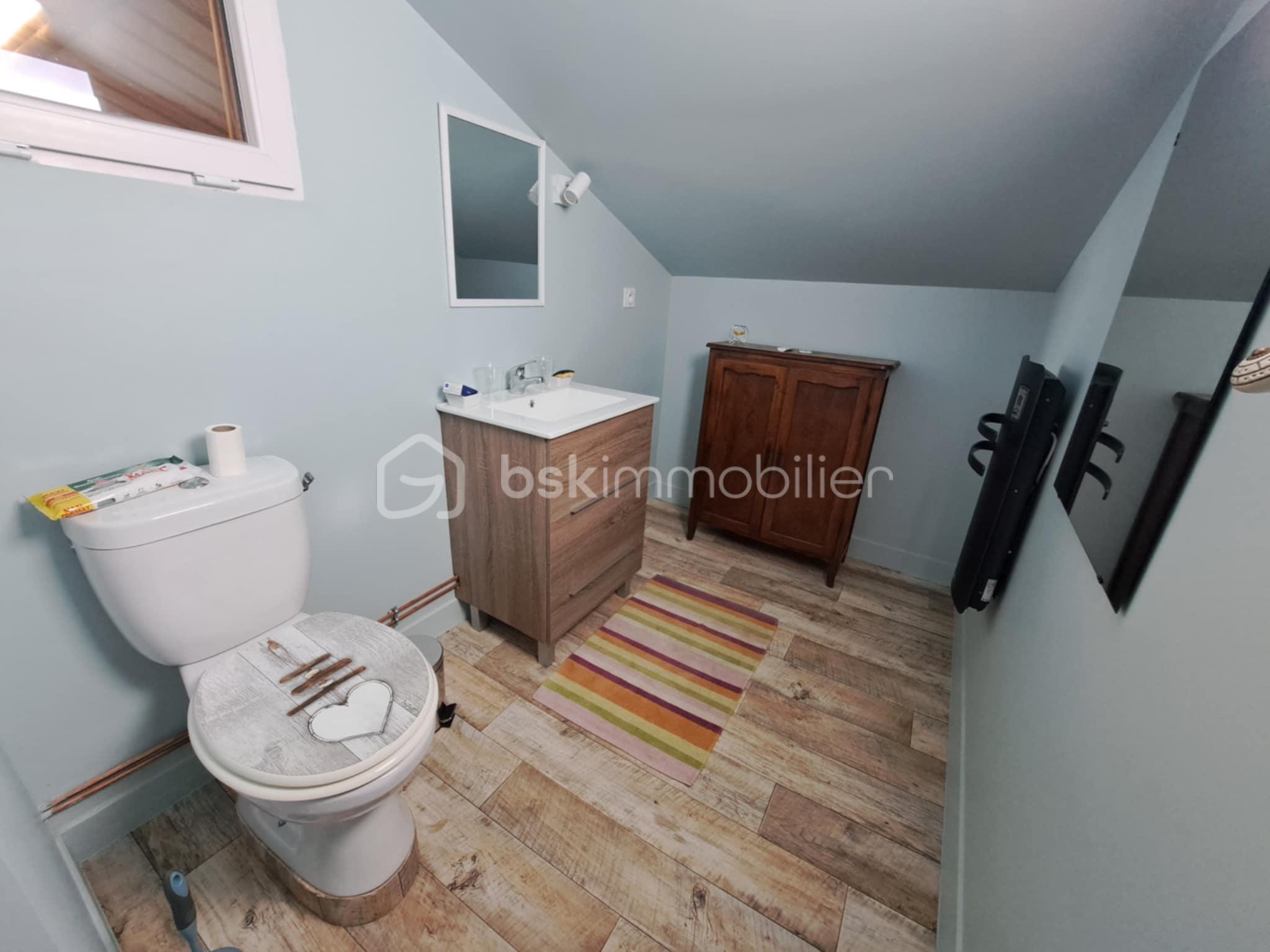 Maison de village de 105 m² - a6bbd163-cc54-422c-8362-5f5ce9f571ec.jfif