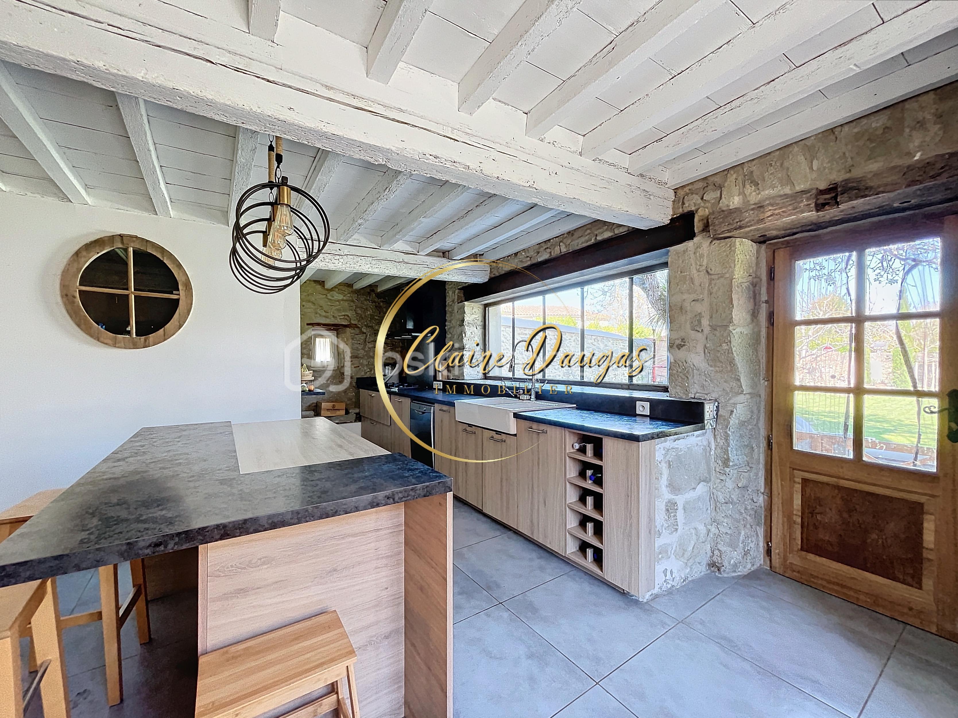 Maison en pierre de 250 m² - dee78-IMG-fc02e_1711656801_35abb8a.jpeg