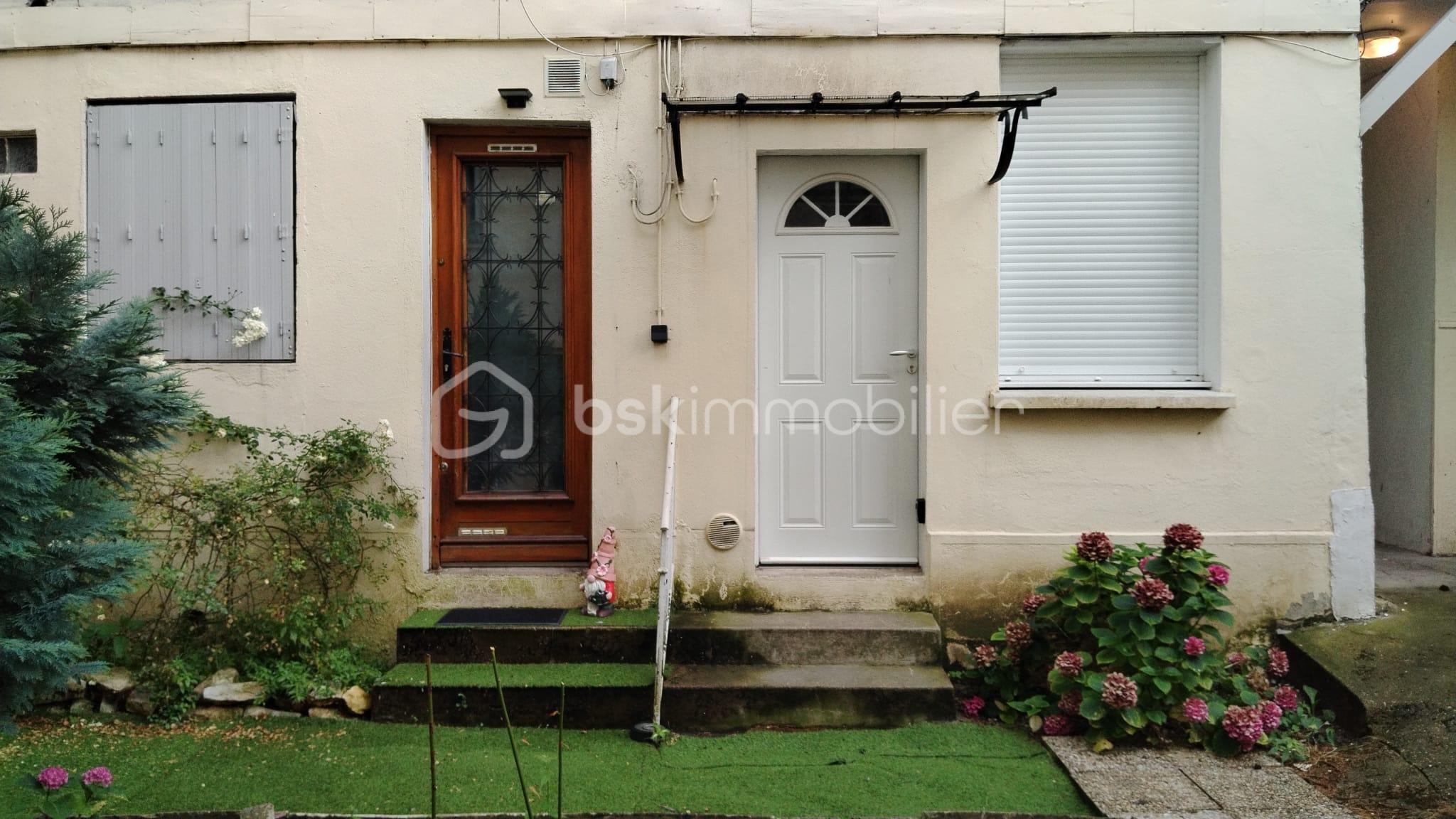 Appartement de 14,20 m² - Photo Terrasse Villejuif (1).jpg