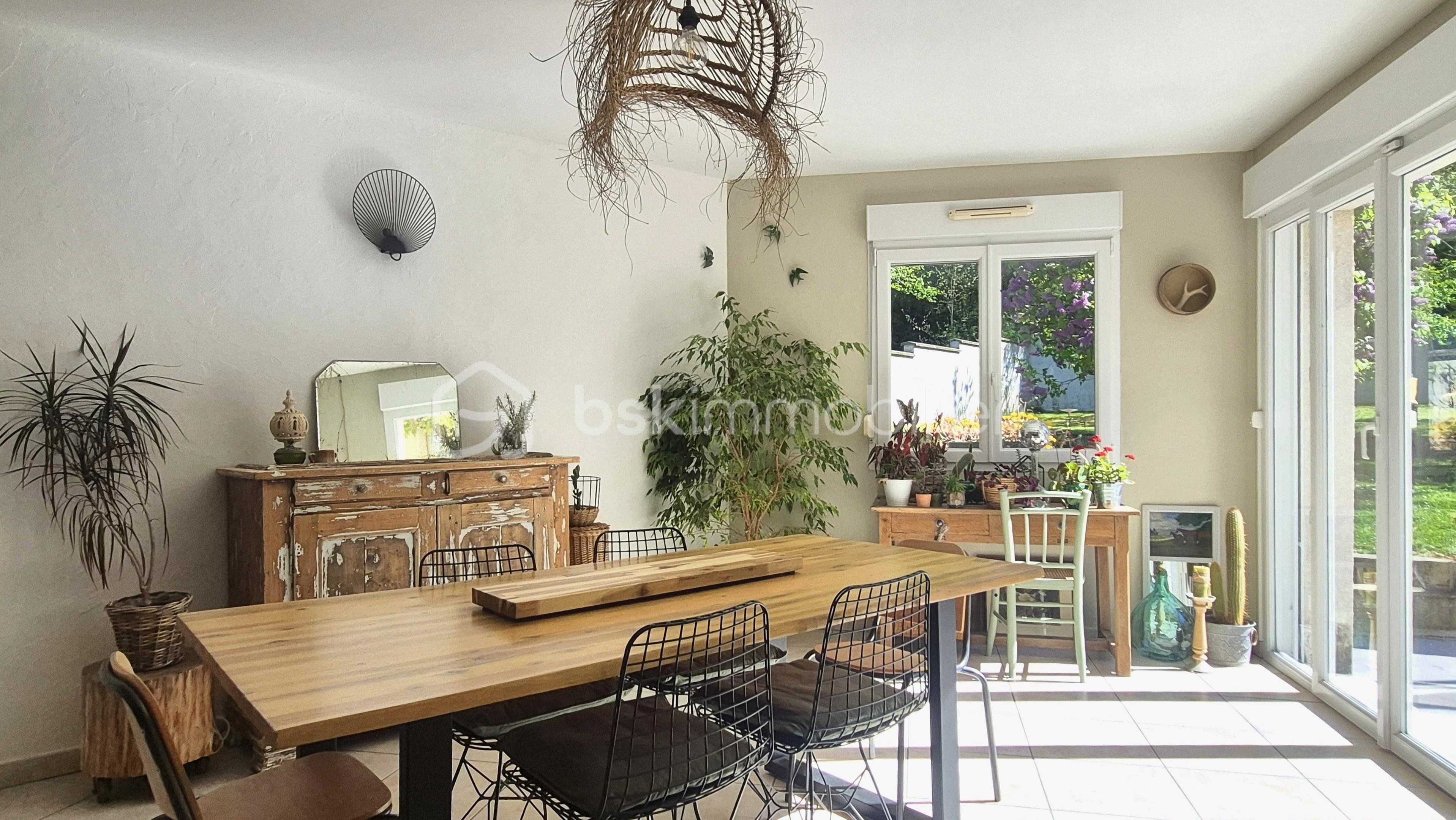 Salle à manger 1.jpg