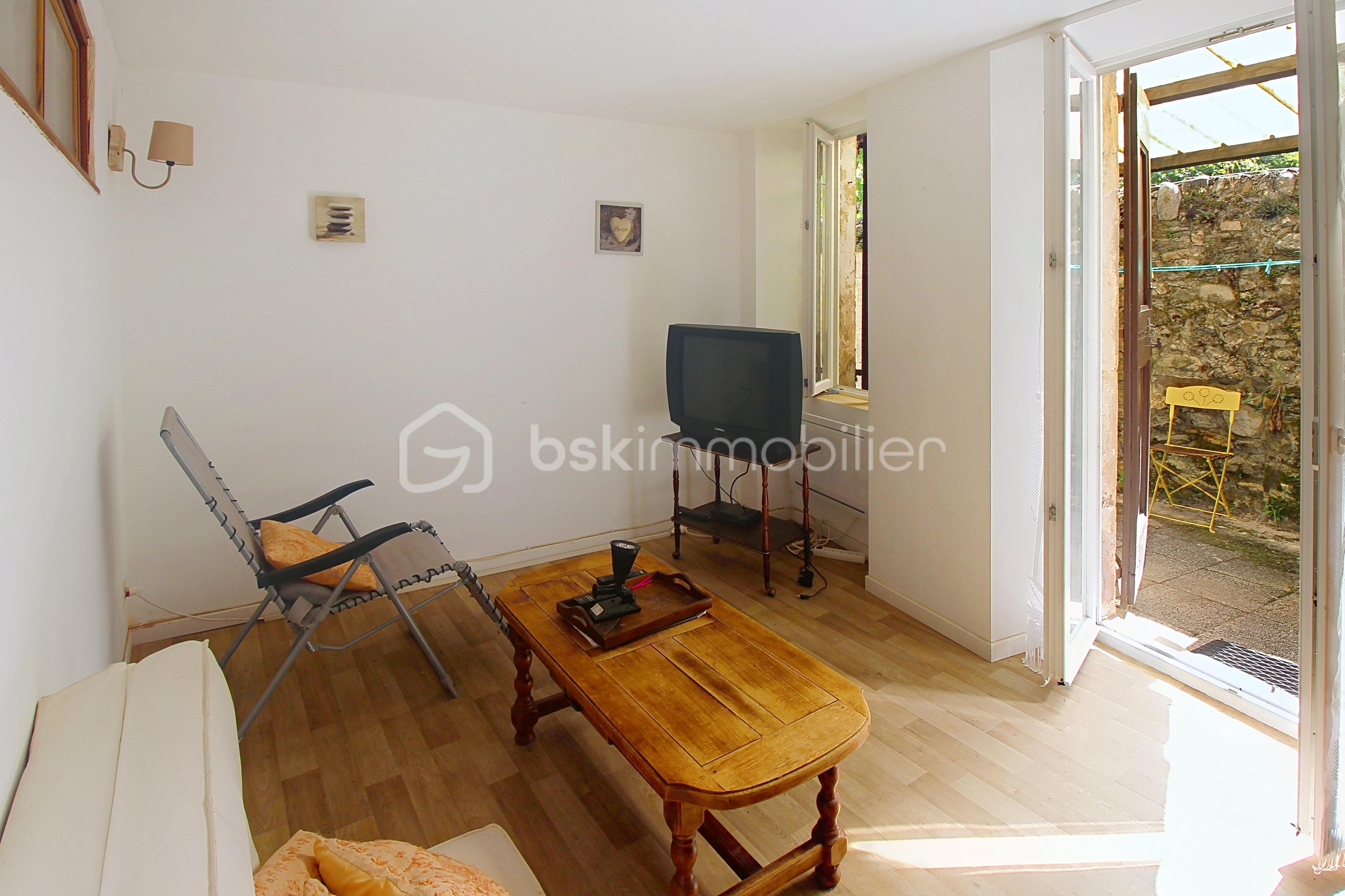 Appartement de 40 m² - demo-tour-10-main-street_00001.jpeg