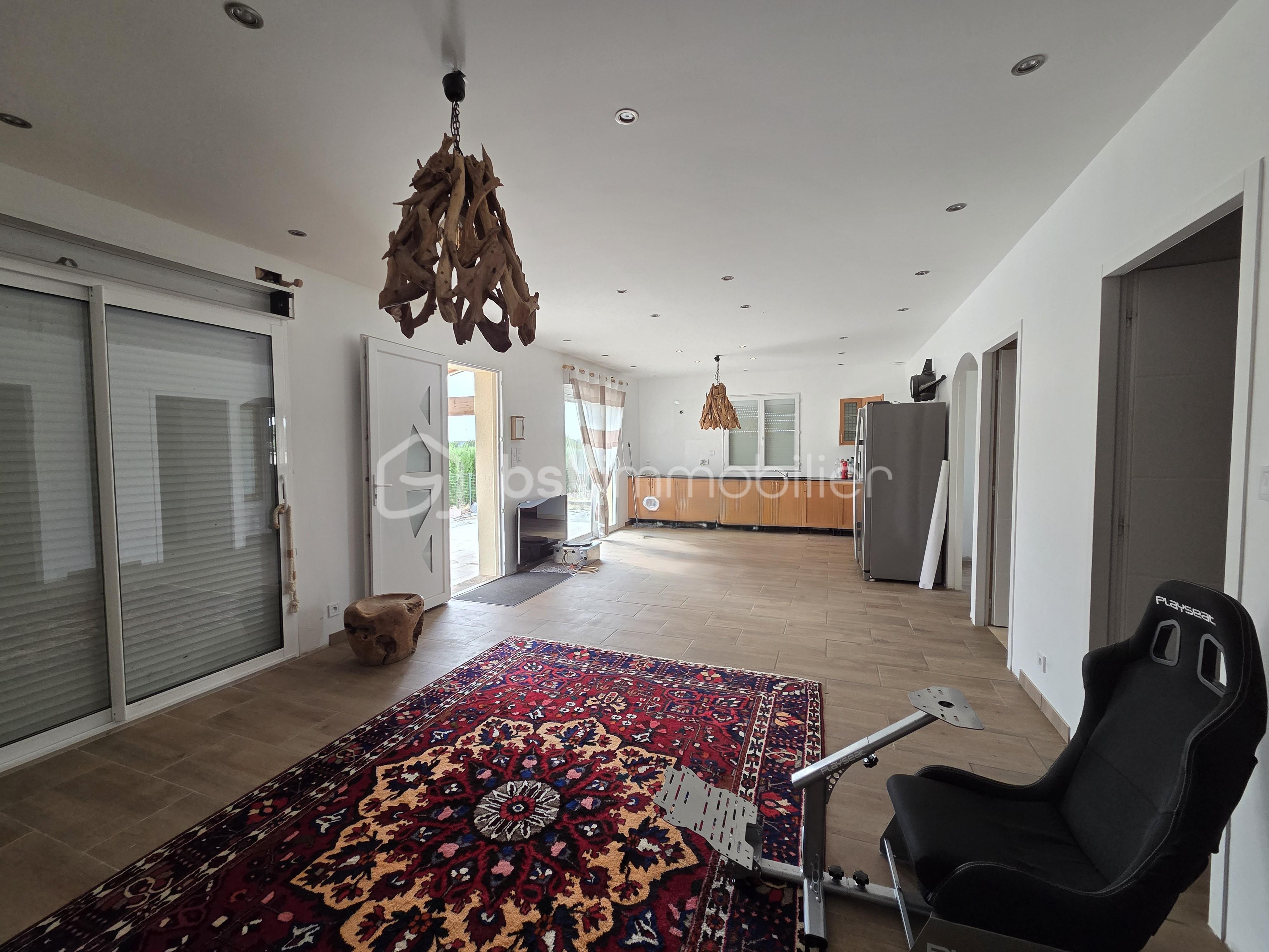 Maison traditionnelle de 70 m² - salon 2.jpg