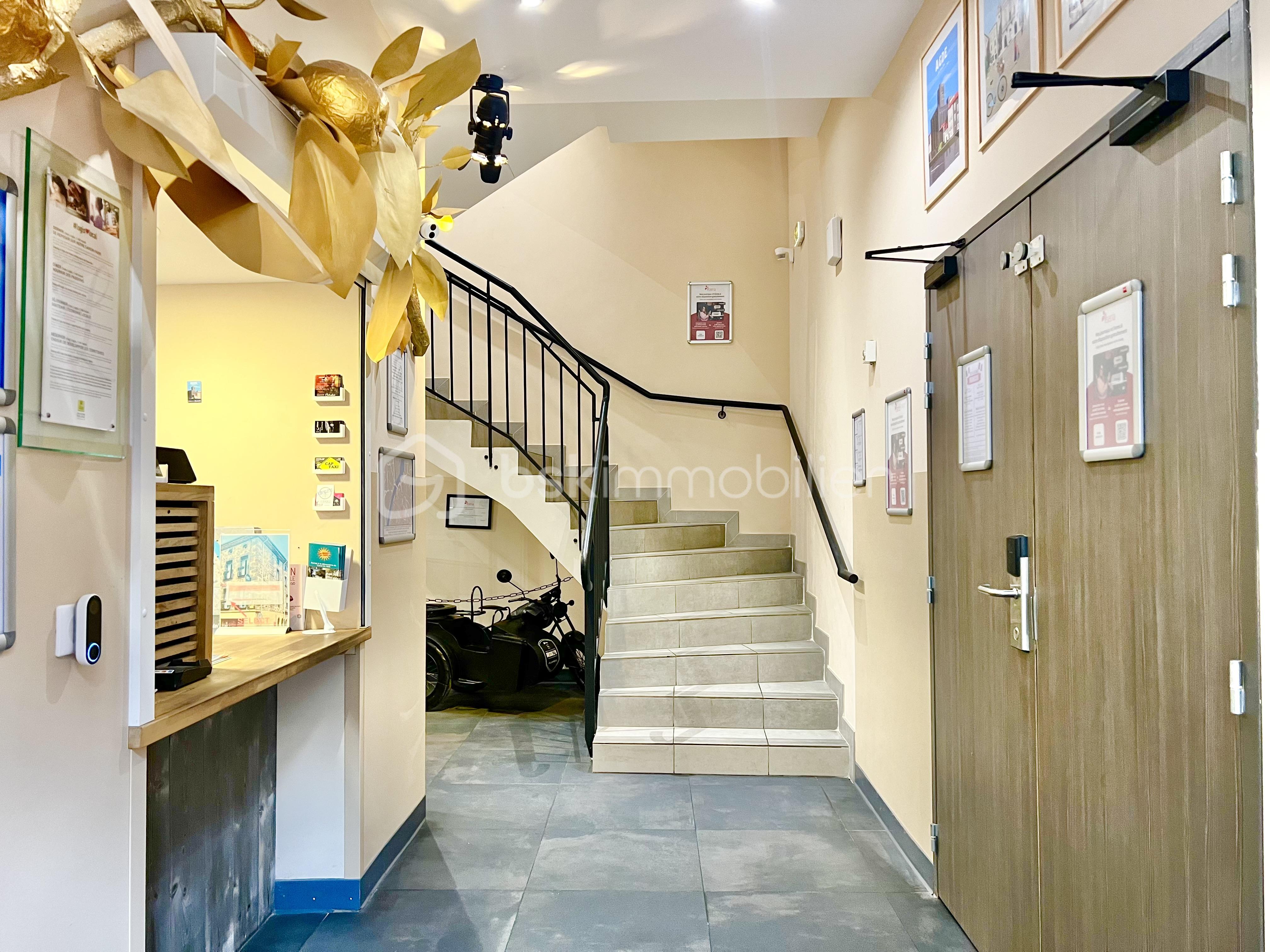 Local d'activités de 1 300 m² - IMG_1977.jpg