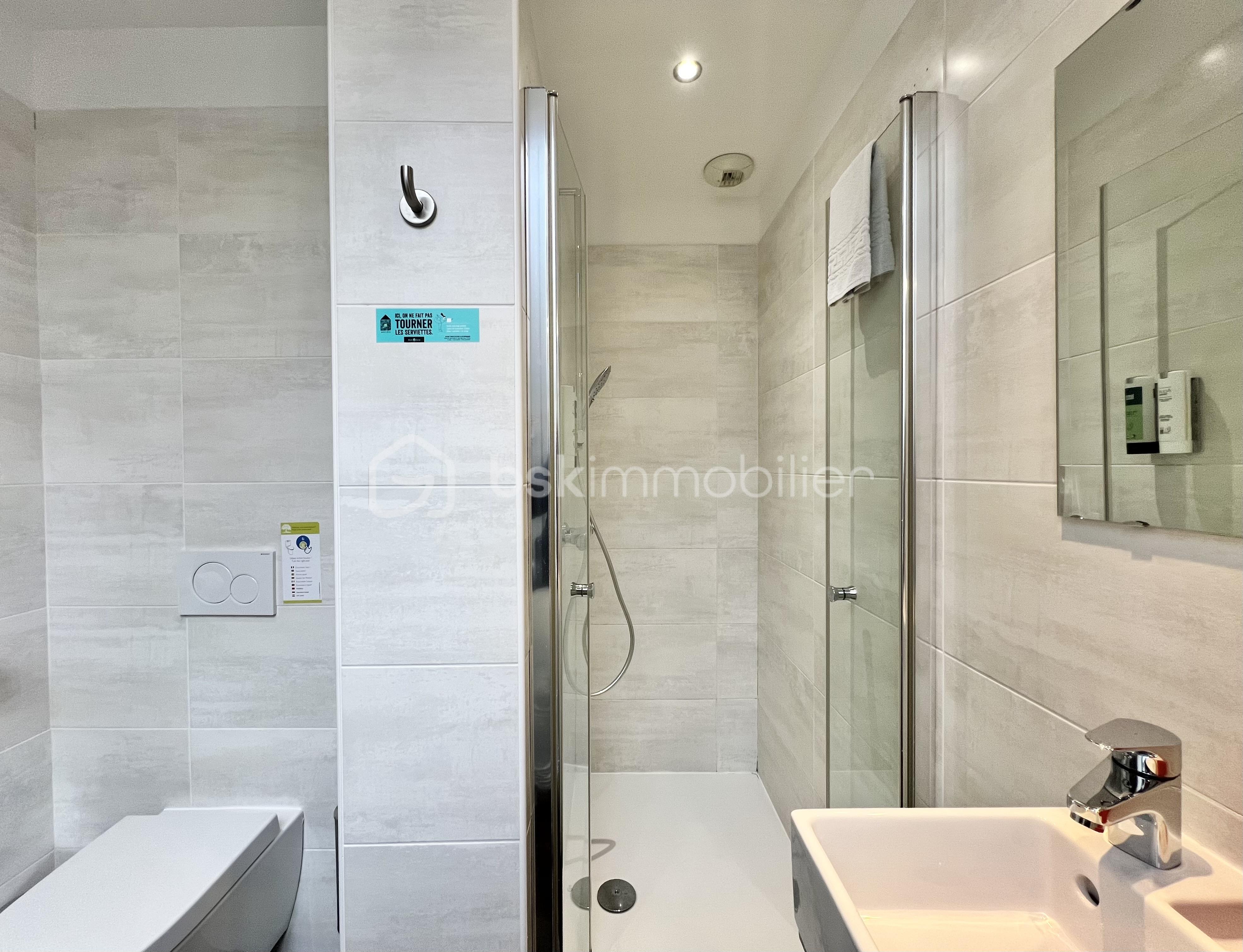 Local d'activités de 1 300 m² - IMG_1995.jpg