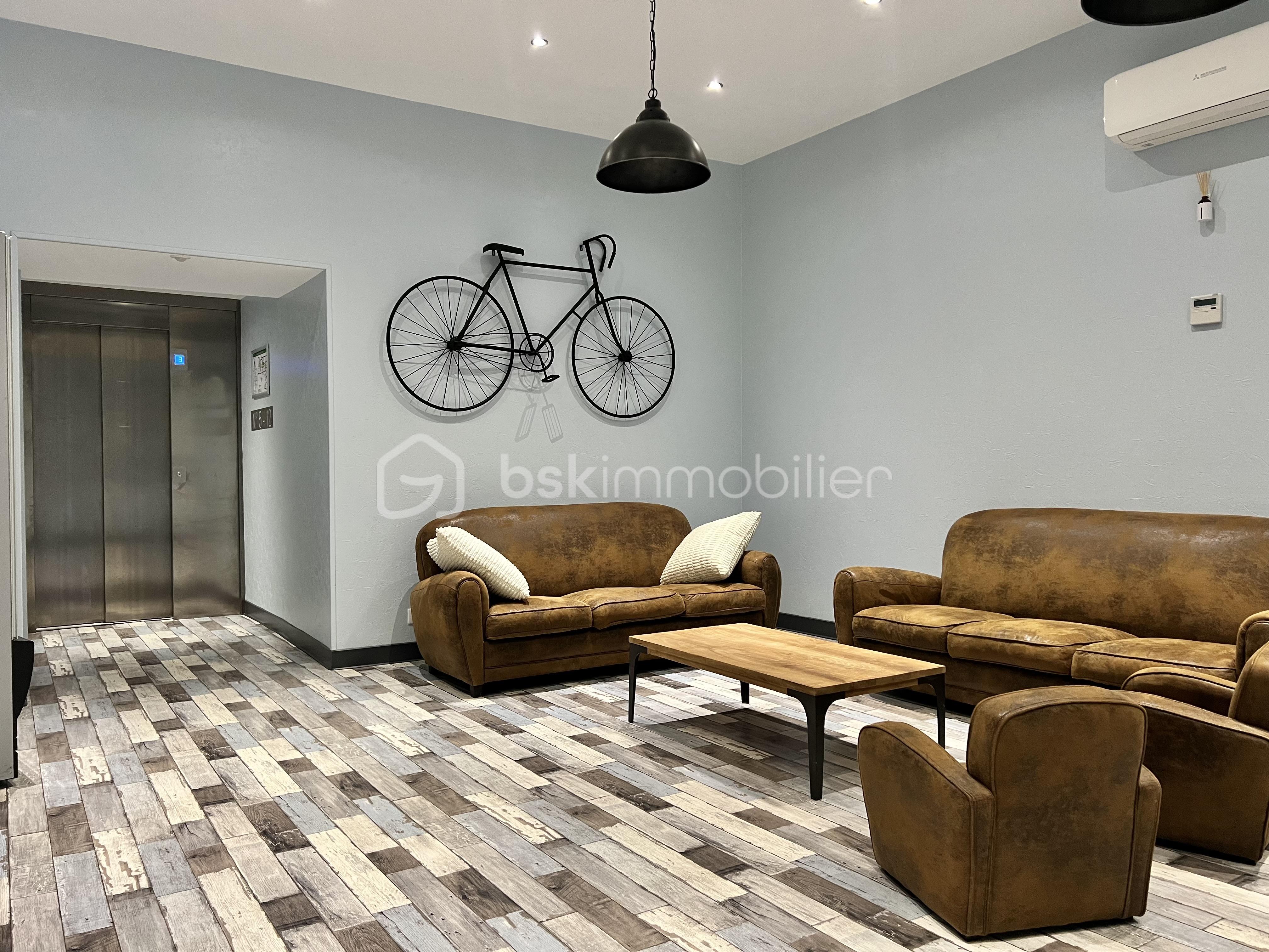 Local d'activités de 1 300 m² - IMG_2022.jpg