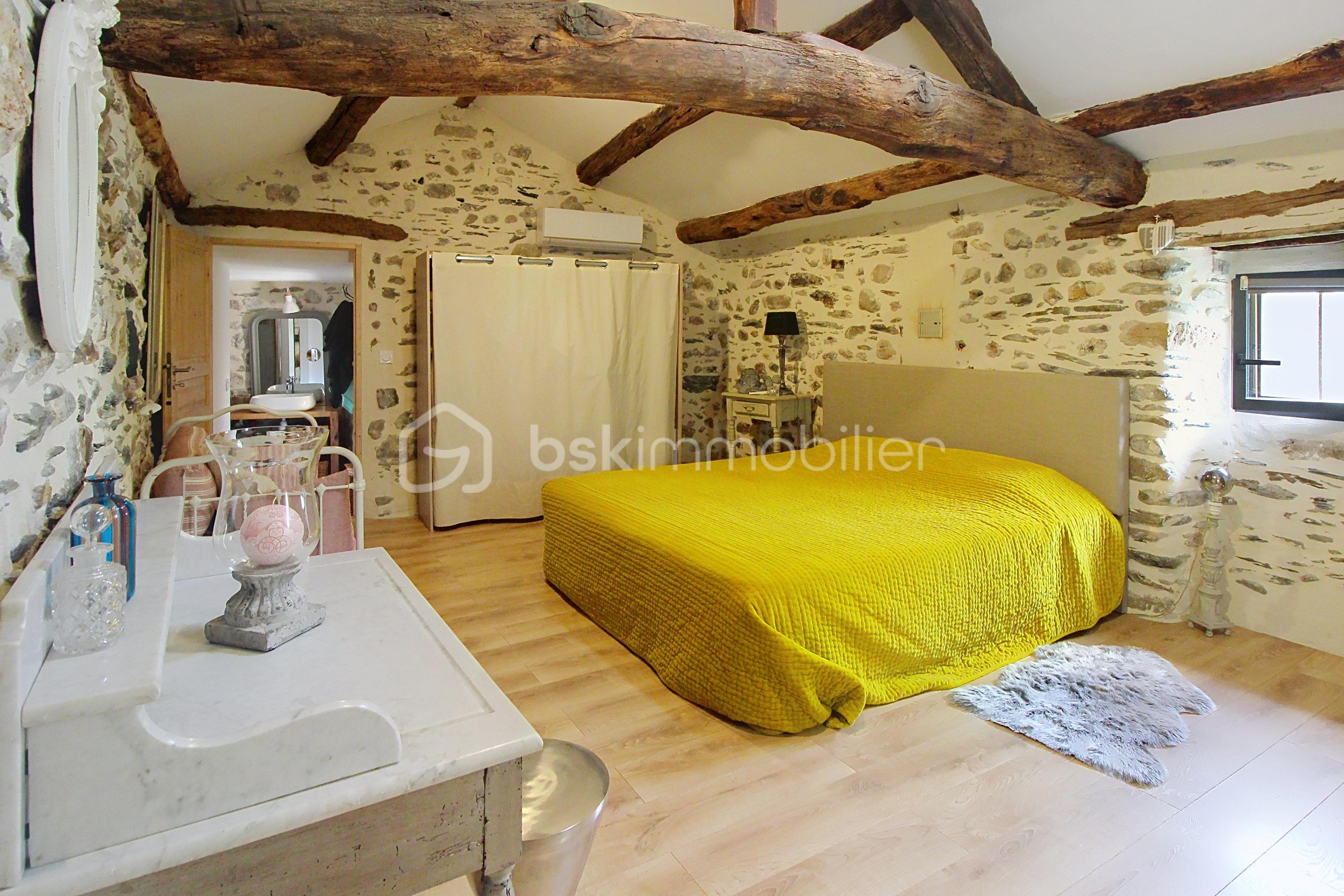 Demeure de 150 m² - demo-tour-10-main-street_00001(2).jpeg