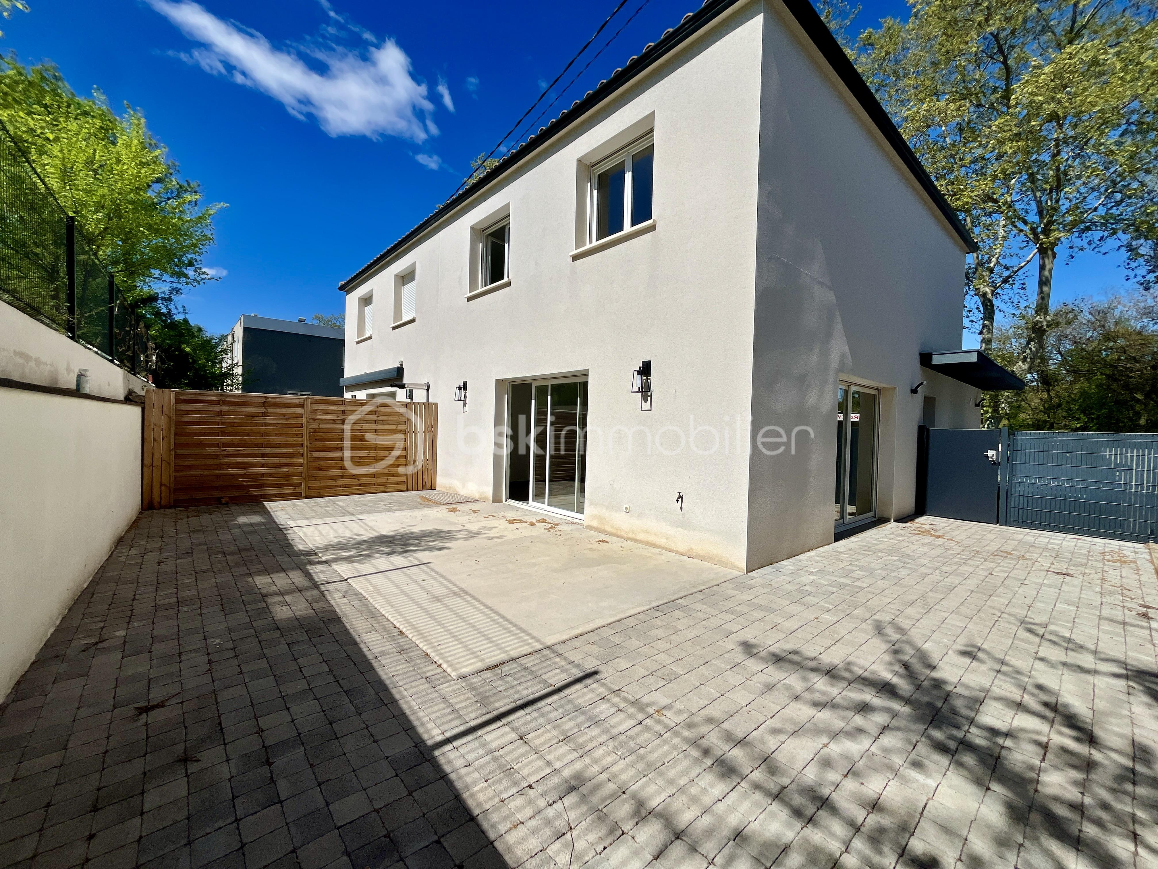 Maison de 100 m² - DJI_20250417_115712_172.jpg
