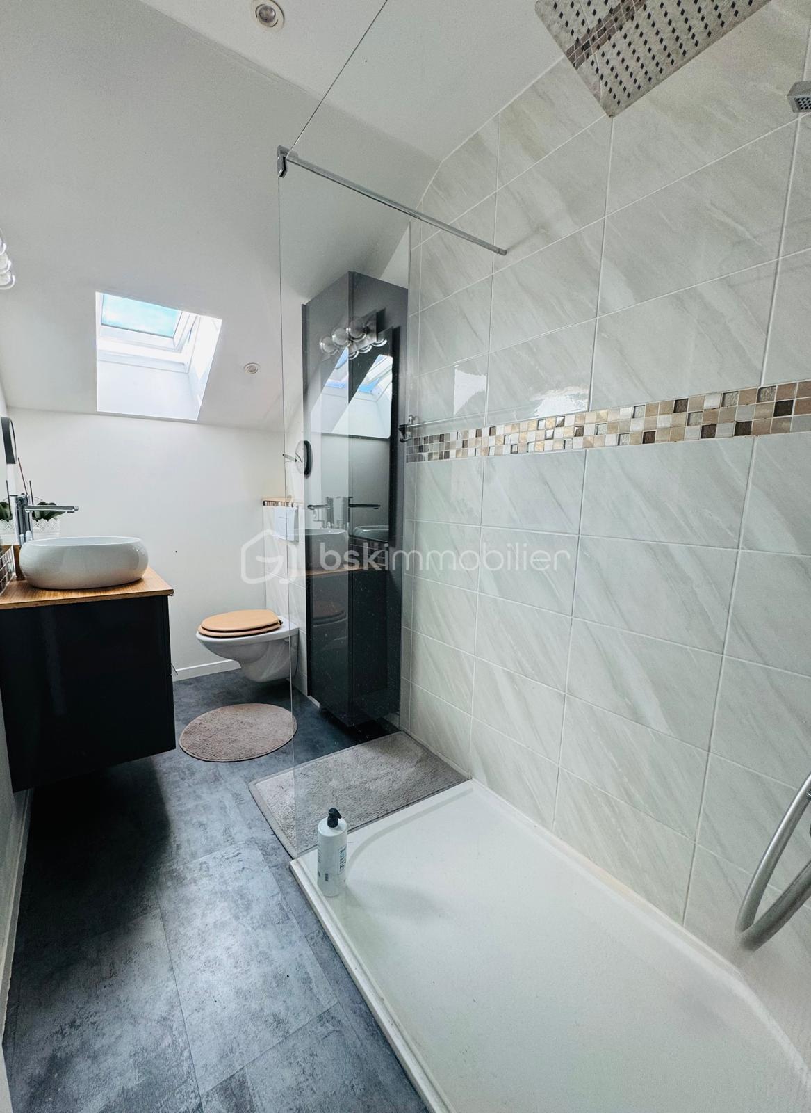 Maison de 150 m² - SALLE D EAU 2.jpeg