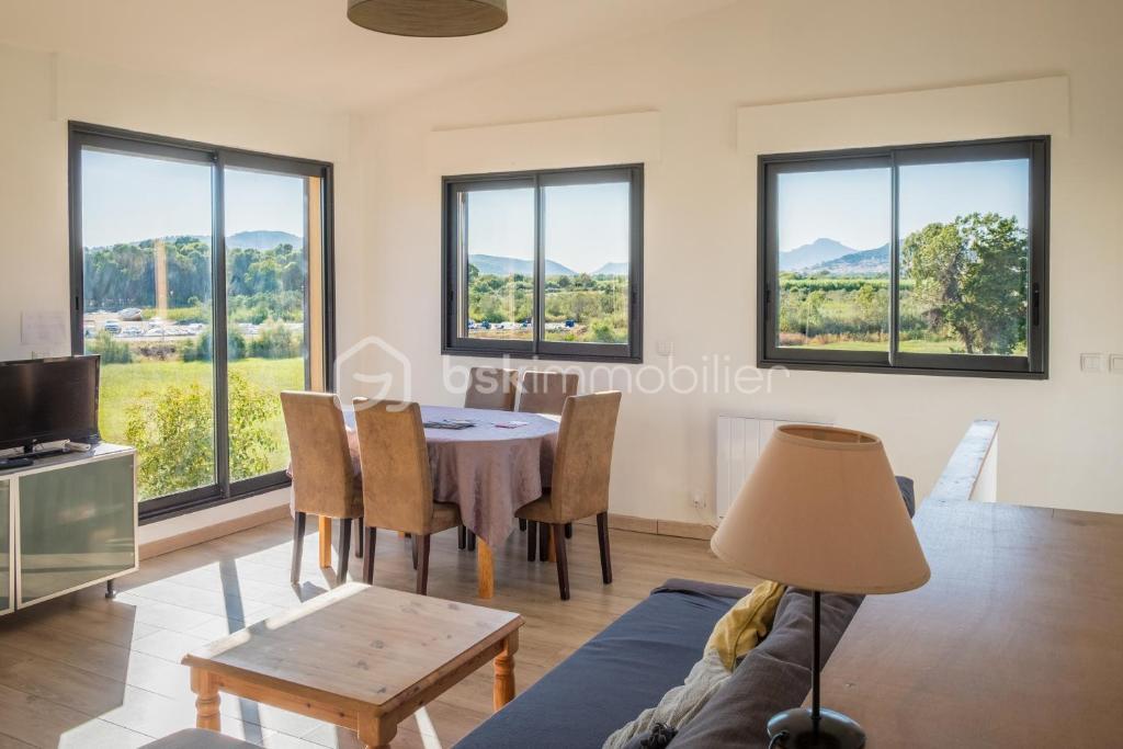 Maison de 82 m² - SALON SALLE A MANGER.jpg