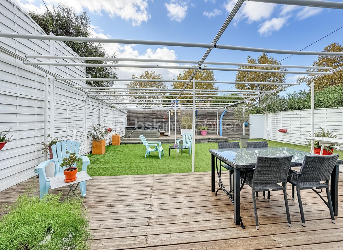 Maison de 162 m² - generated_2025-11-01T21_33_15.465.jpg