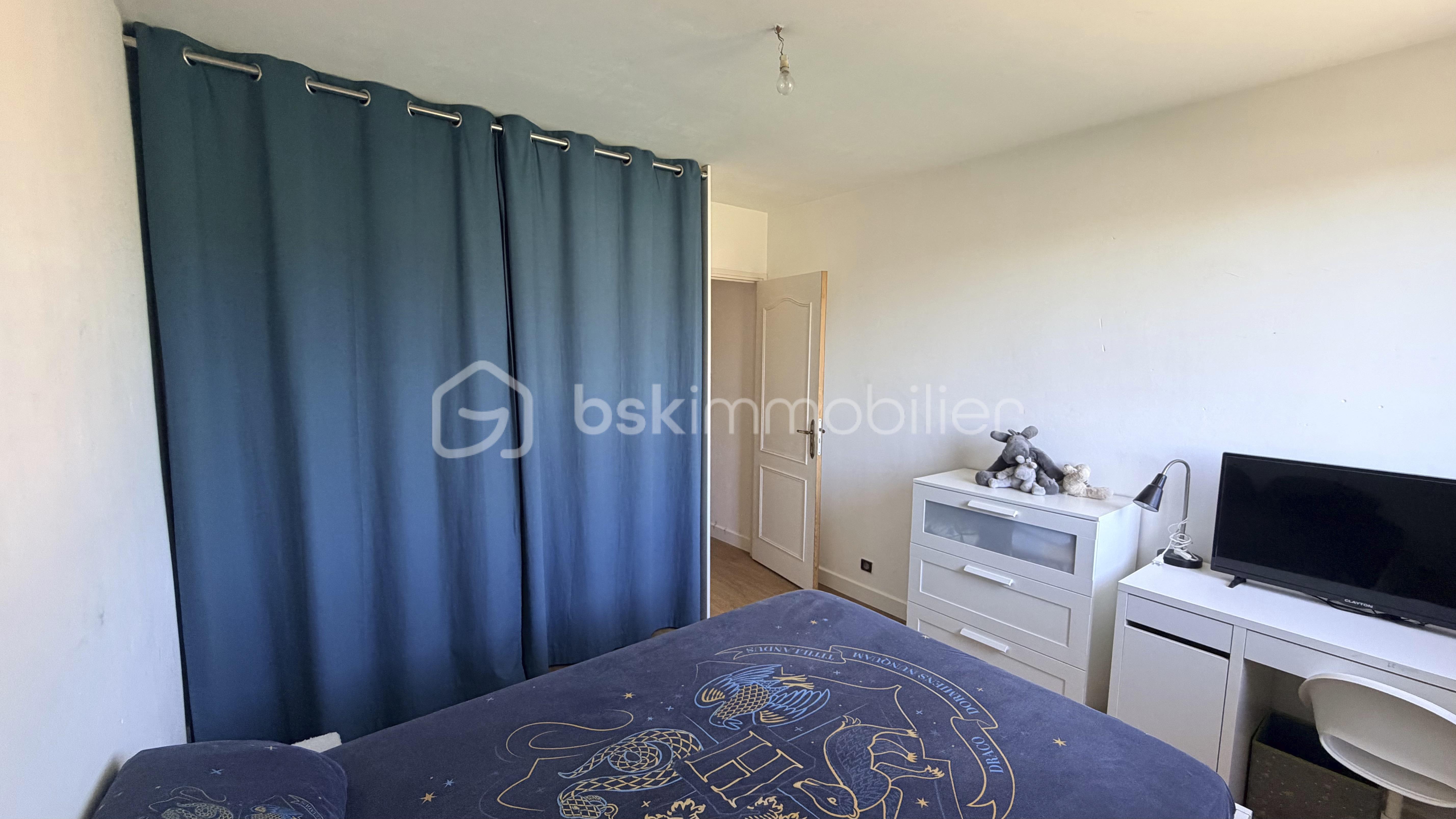 CHAMBRE 3 BIS jpeg.jpg