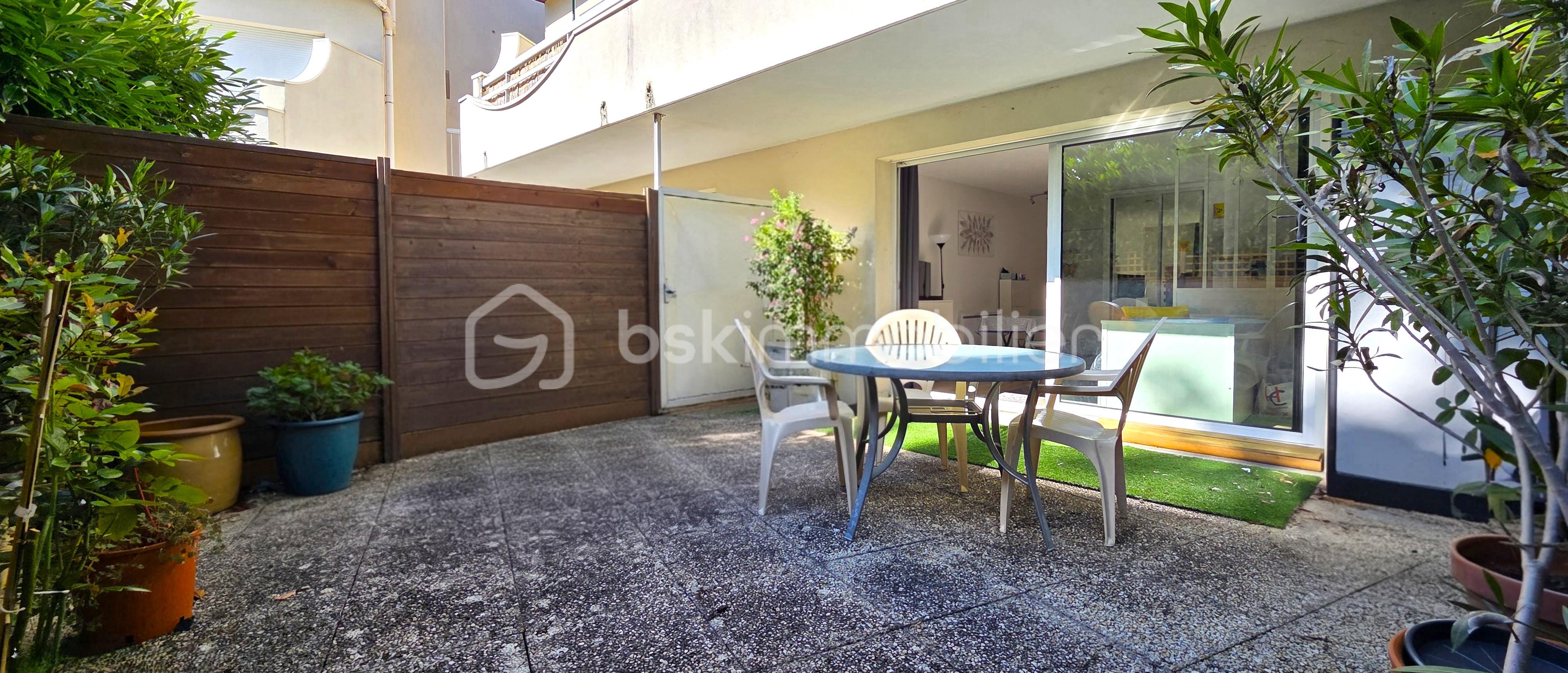 TERRASSE 2.jpg