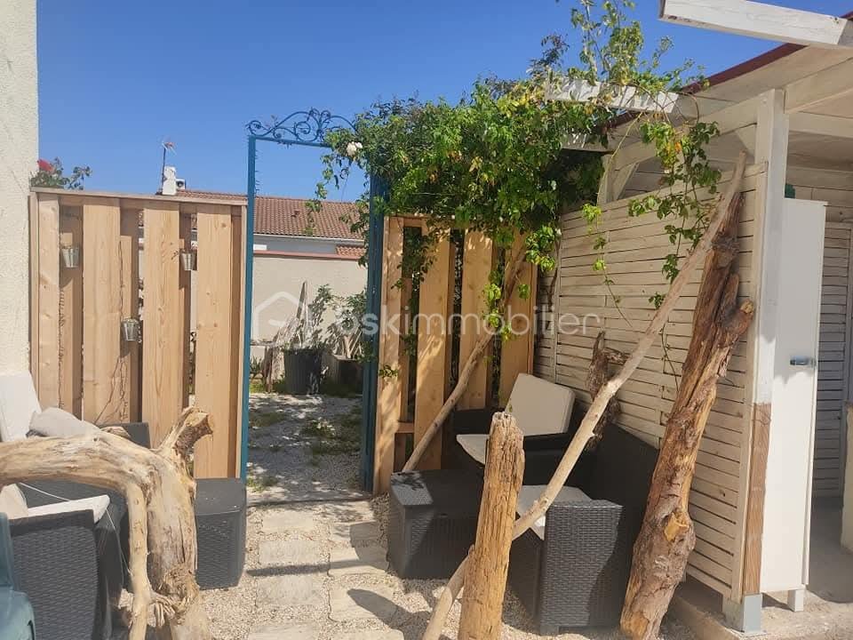 Villa de 100 m² - IMG-20250328-WA0009.jpg