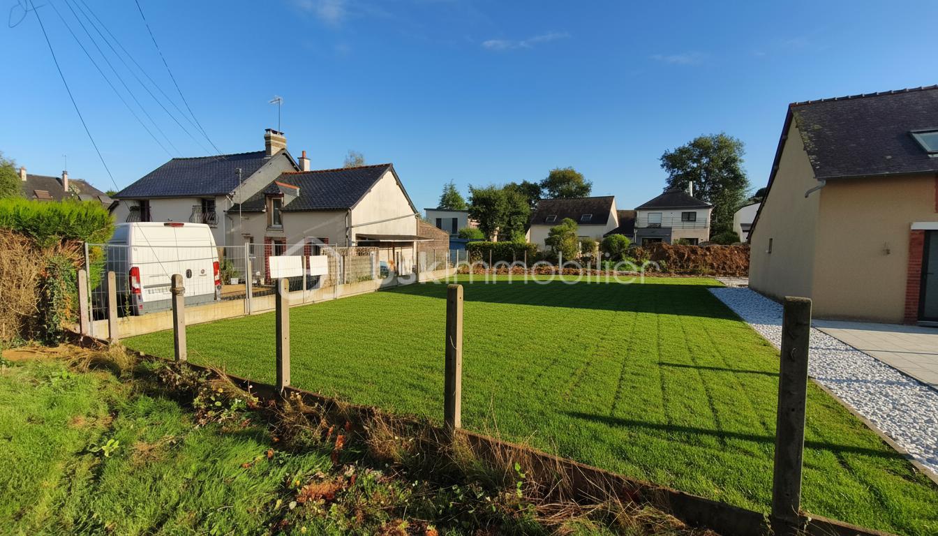Terrain de 743 m² - Lot 1.jpg