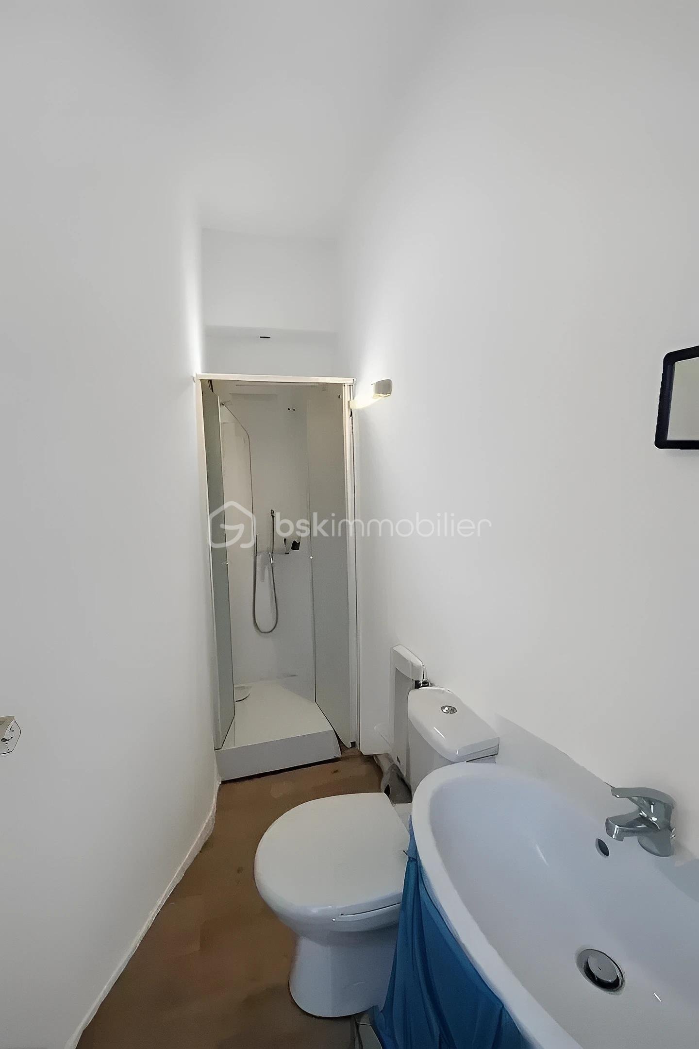 Appartement de 26,50 m² - hoqi-a400d731f4c34efeb7e13b73c7c83128.JPG
