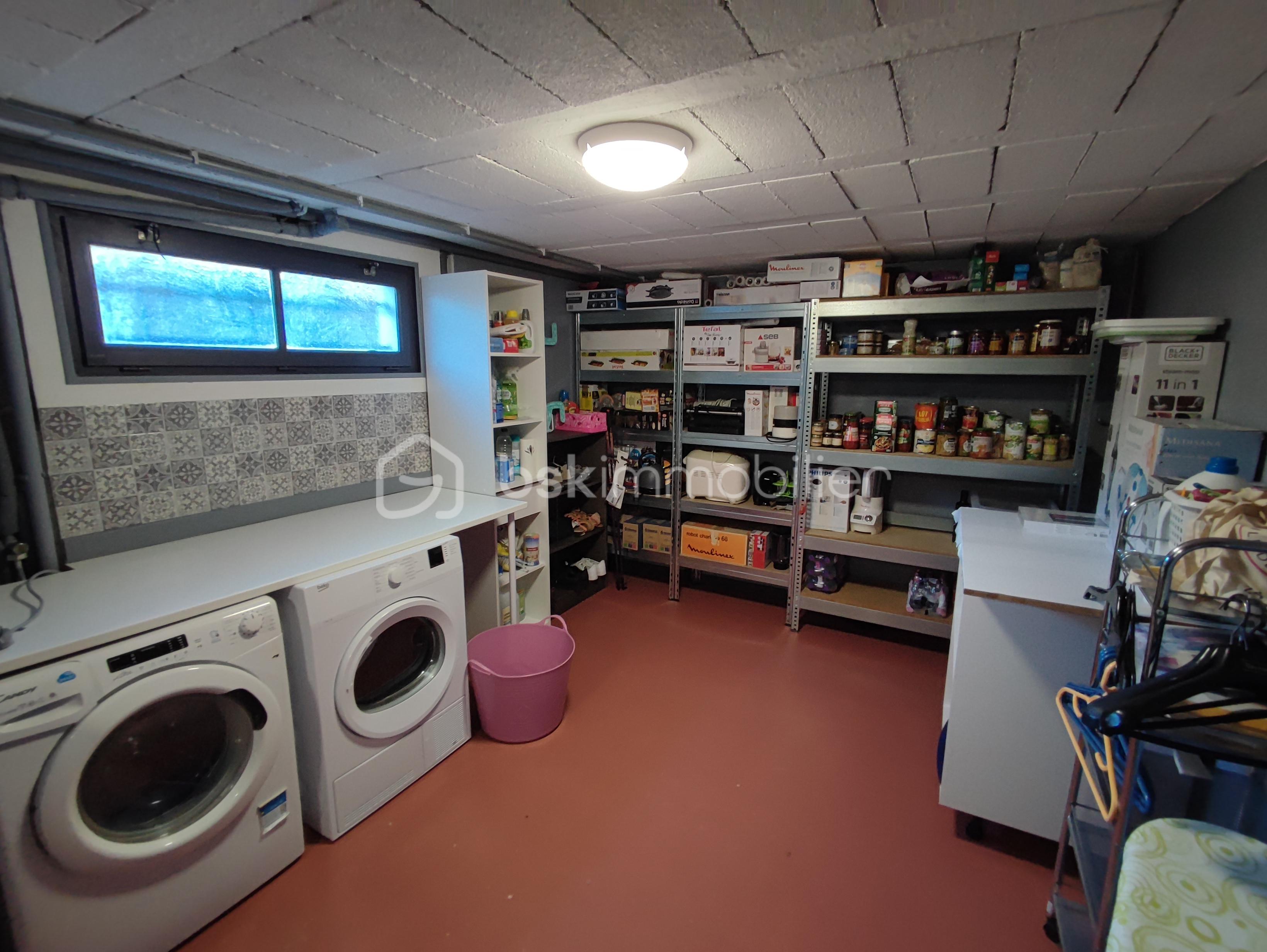 Maison de 184 m² - 1764075661362.jpg