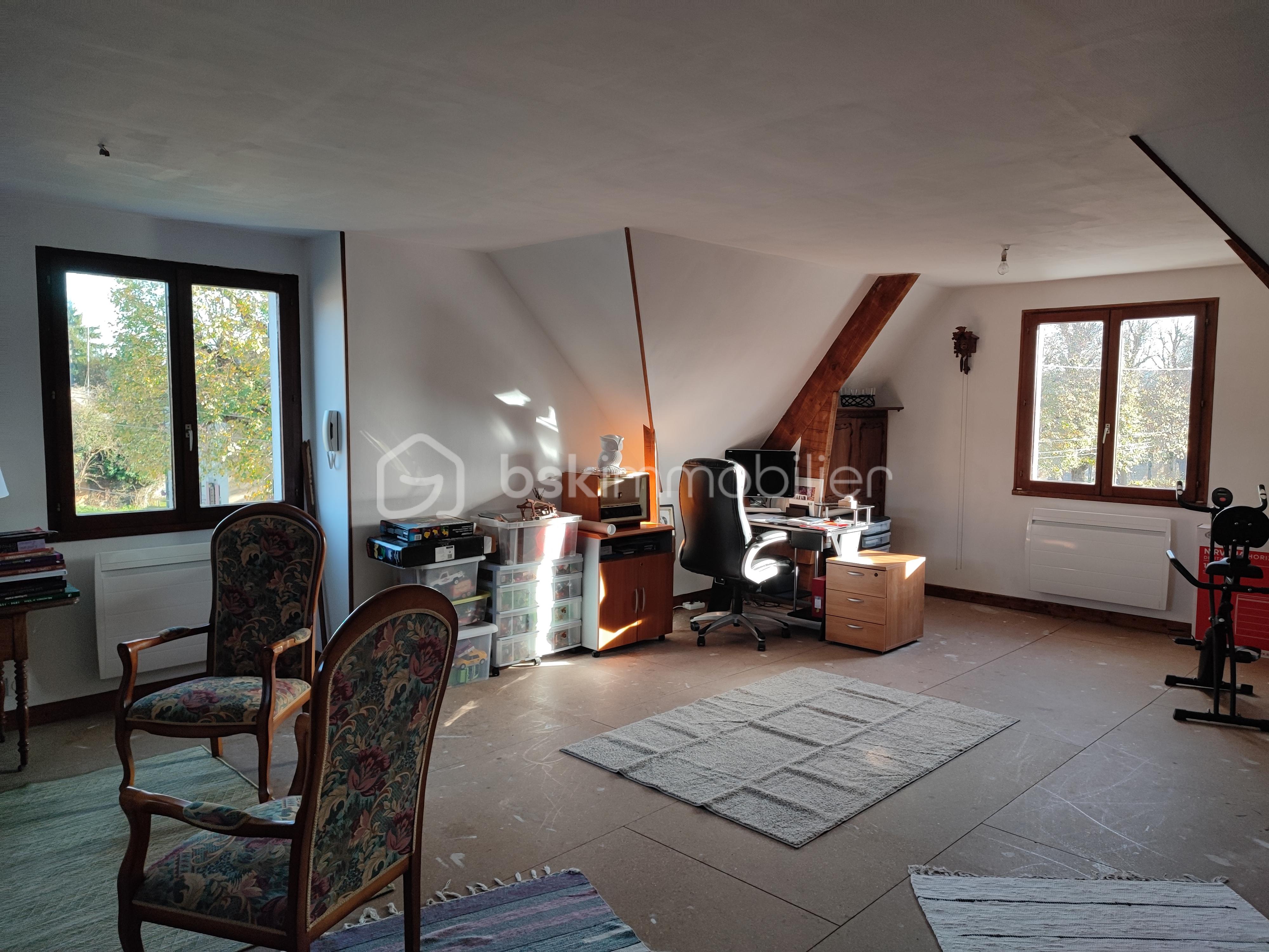 Maison de 184 m² - 1764075622037.jpg