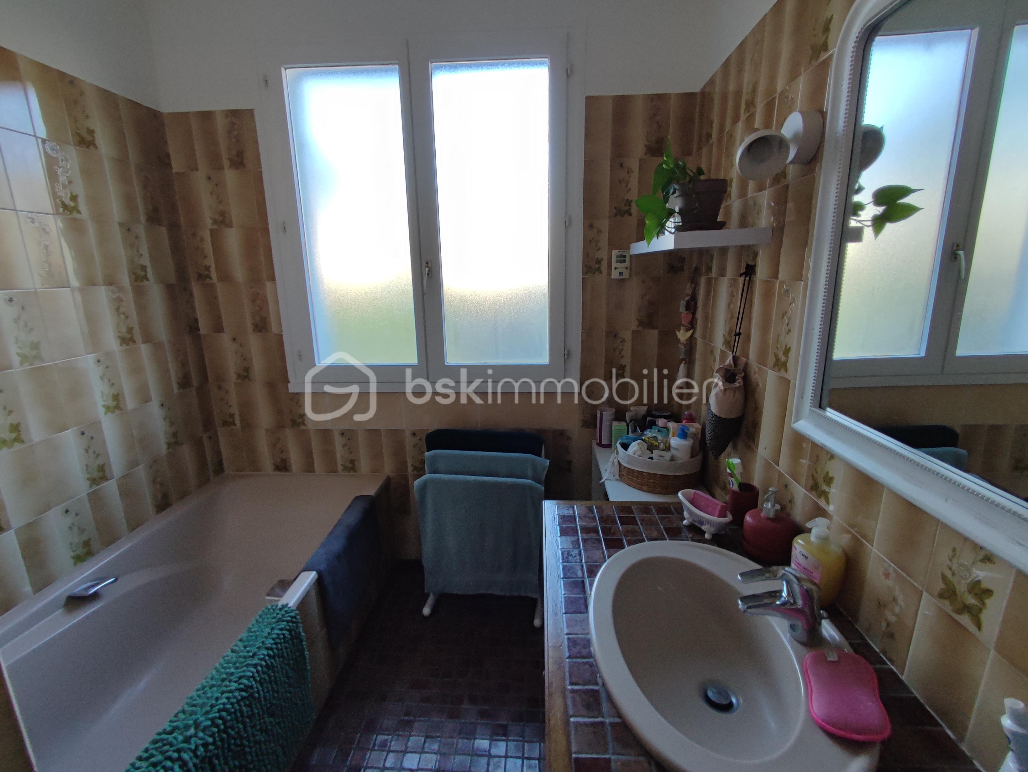 Maison de 184 m² - 1764075515808.jpg