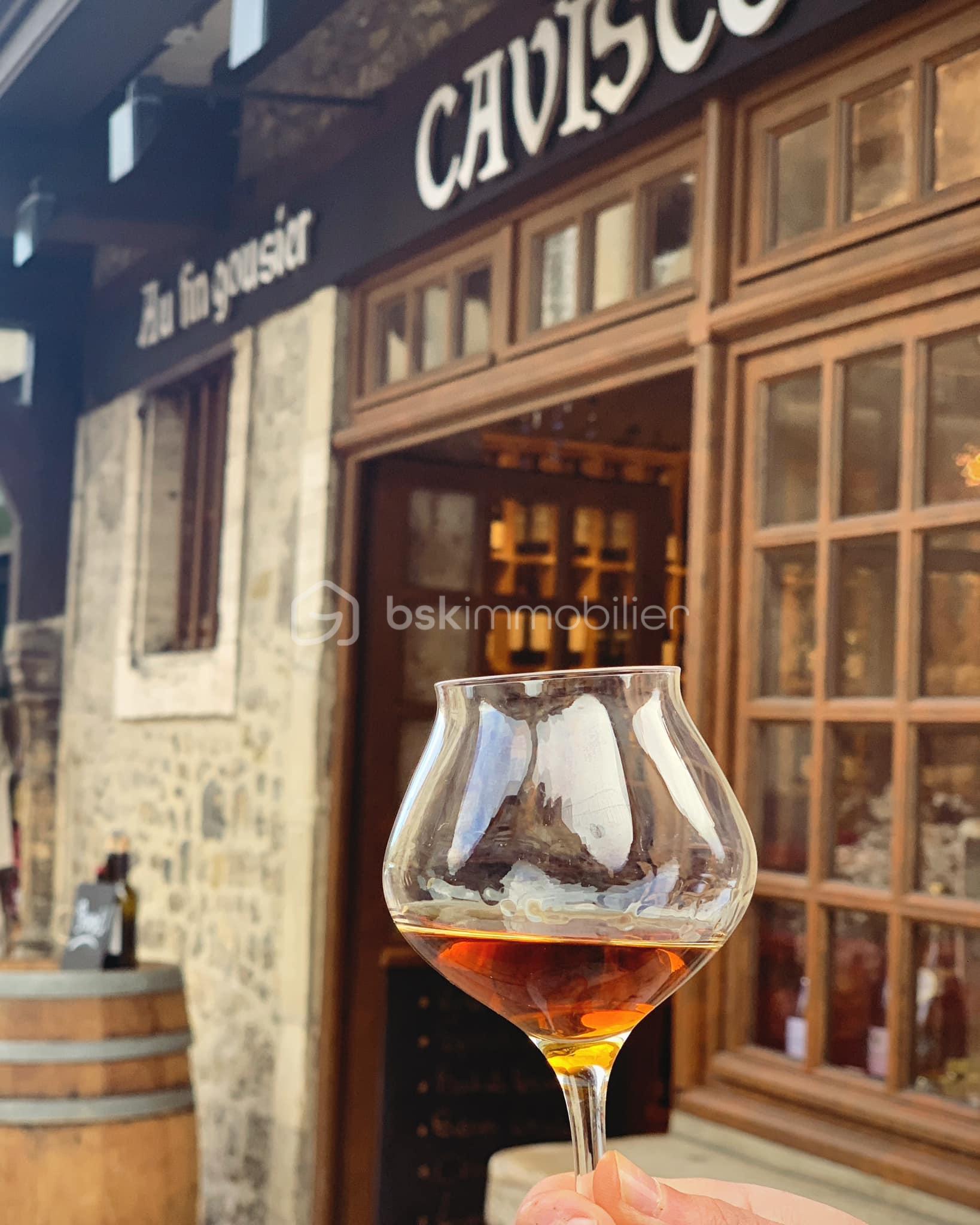 Fonds de commerce - 482248691_1245689557096395_4195644070988437727_n.jpg