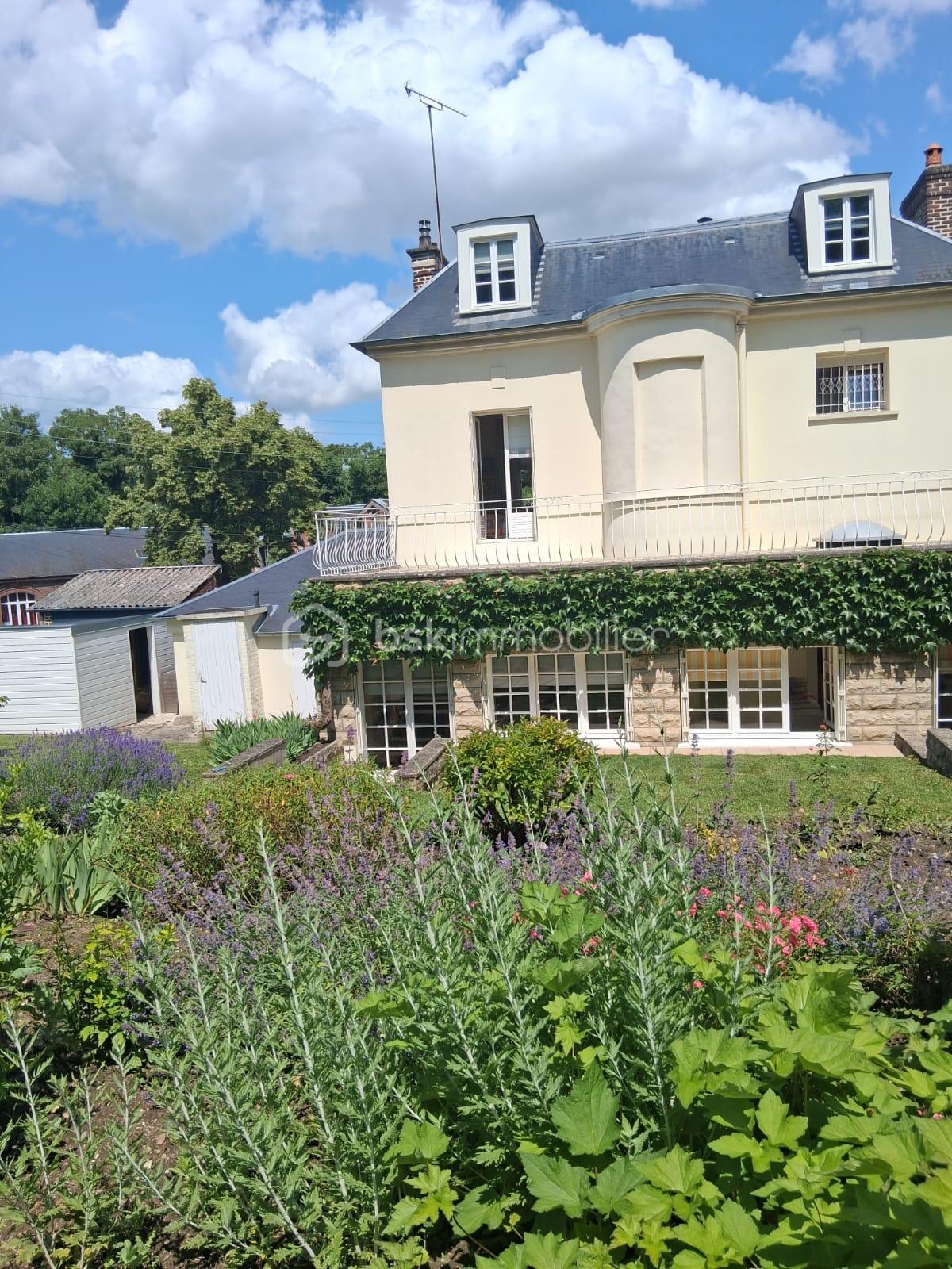 Maison de 165 m² - IMG-20250616-WA0000.jpg