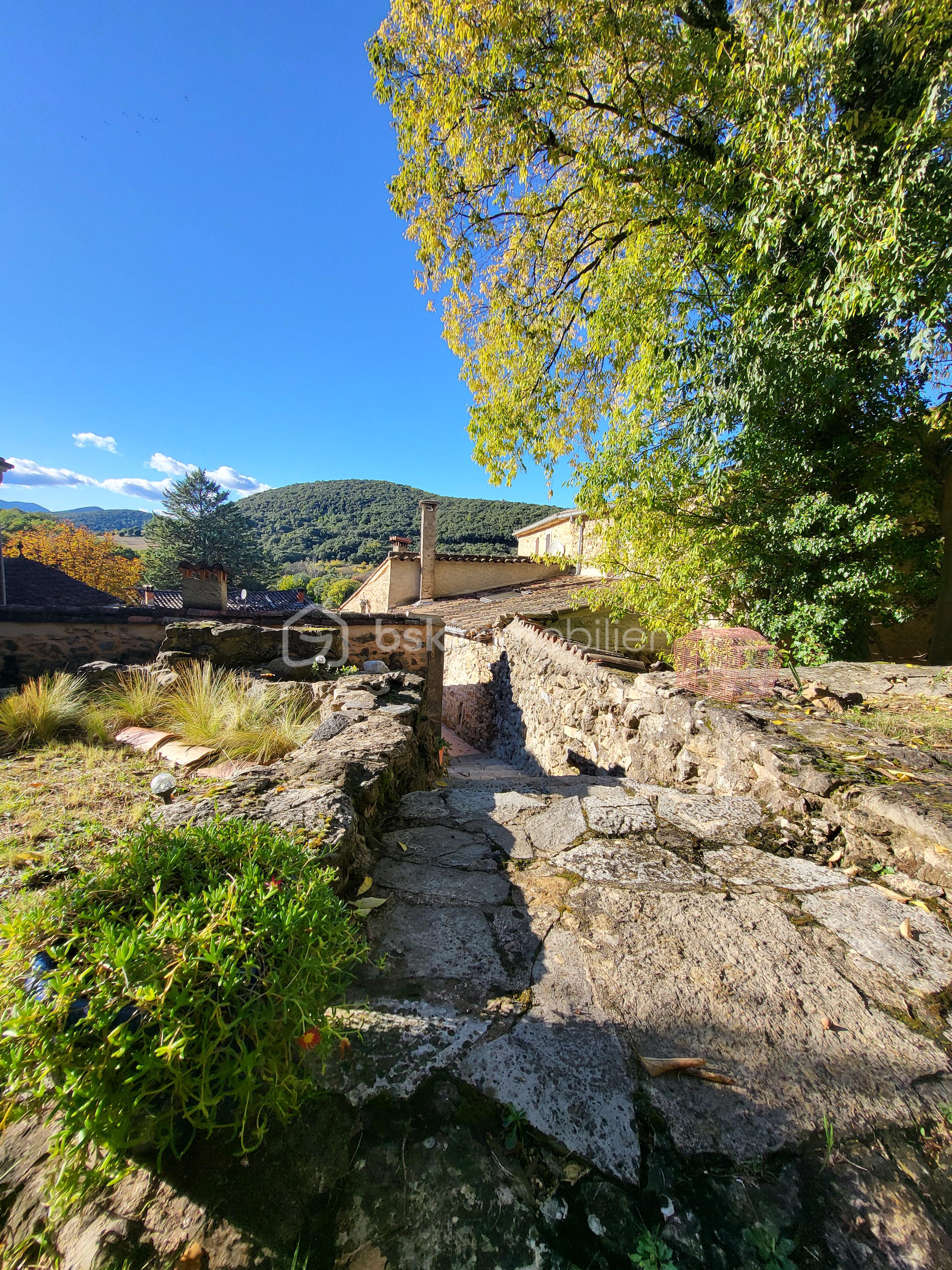 Maison ancienne de 110 m² - 20251030_152218.jpg