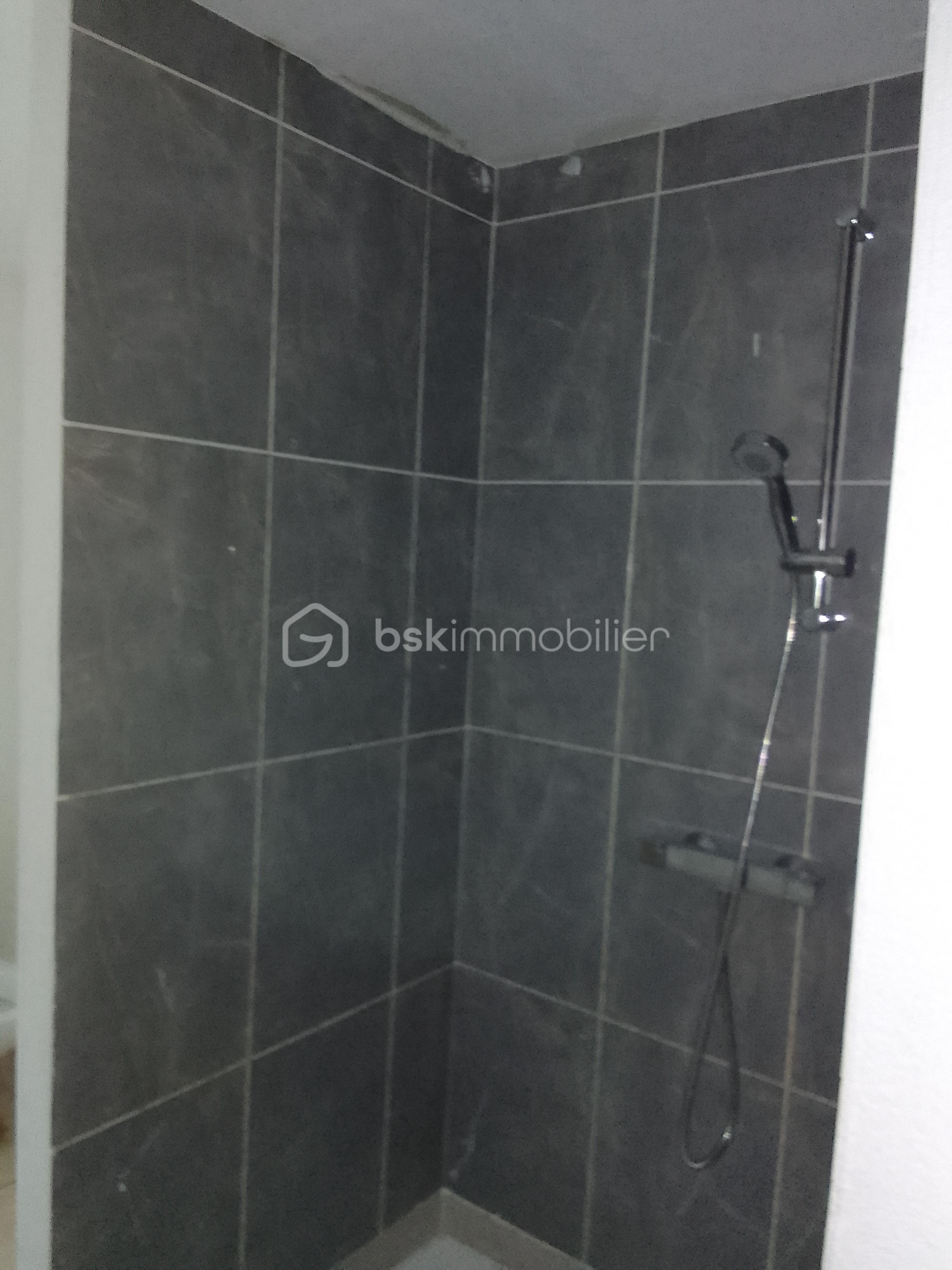 Immeuble mixte de 333 m² - IMG_20251212_154834.jpg