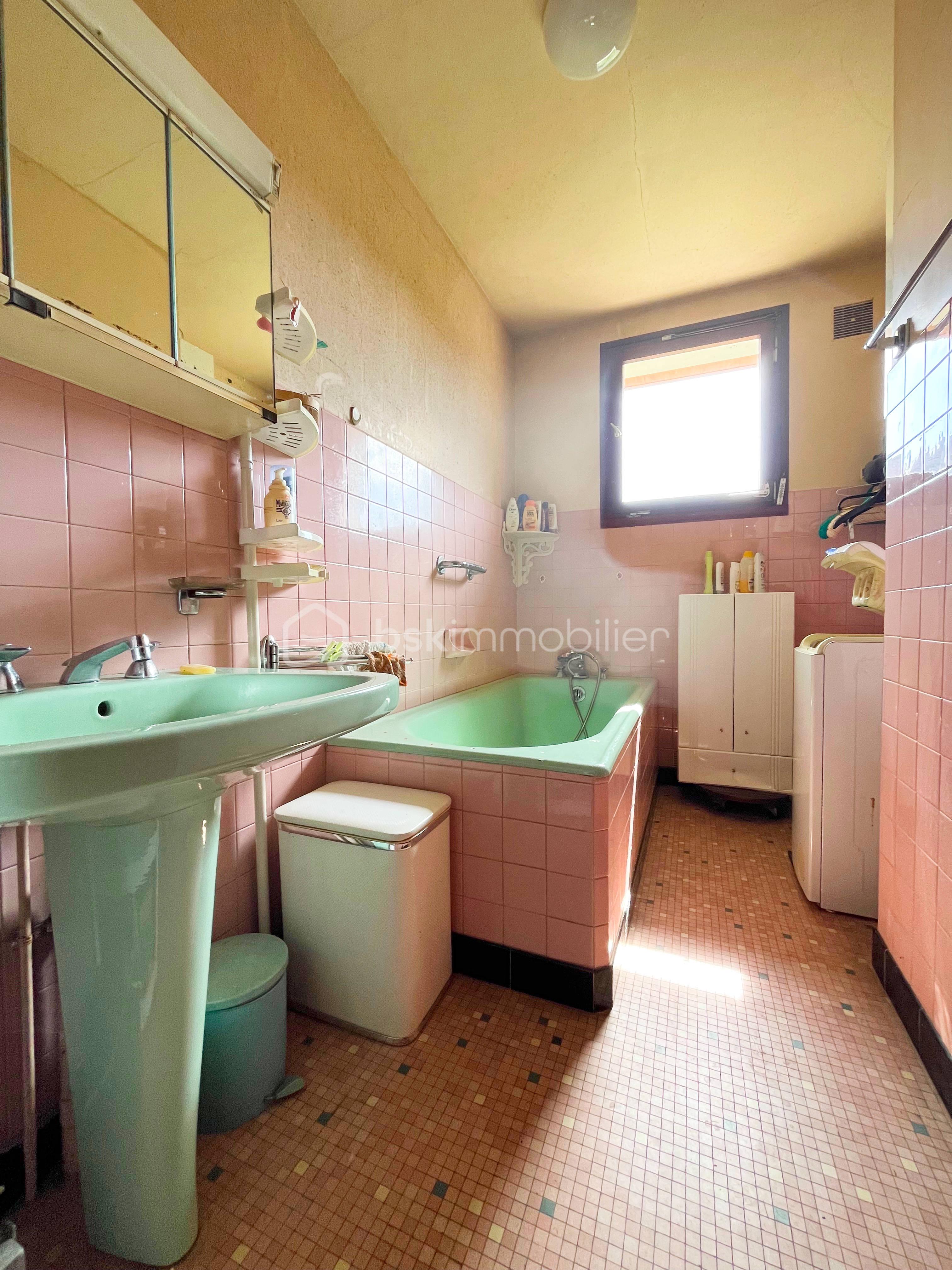 Maison de 99 m² - SDB.jpg