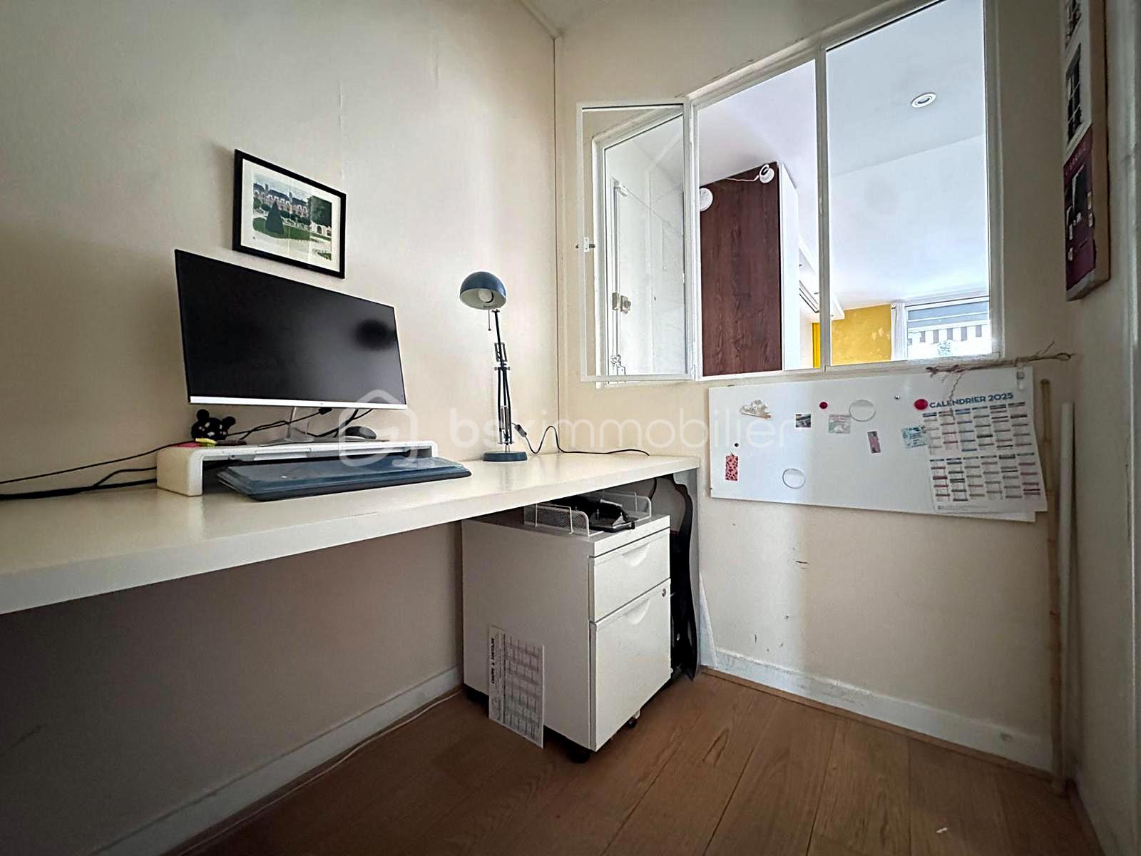 bureau bis.jpeg