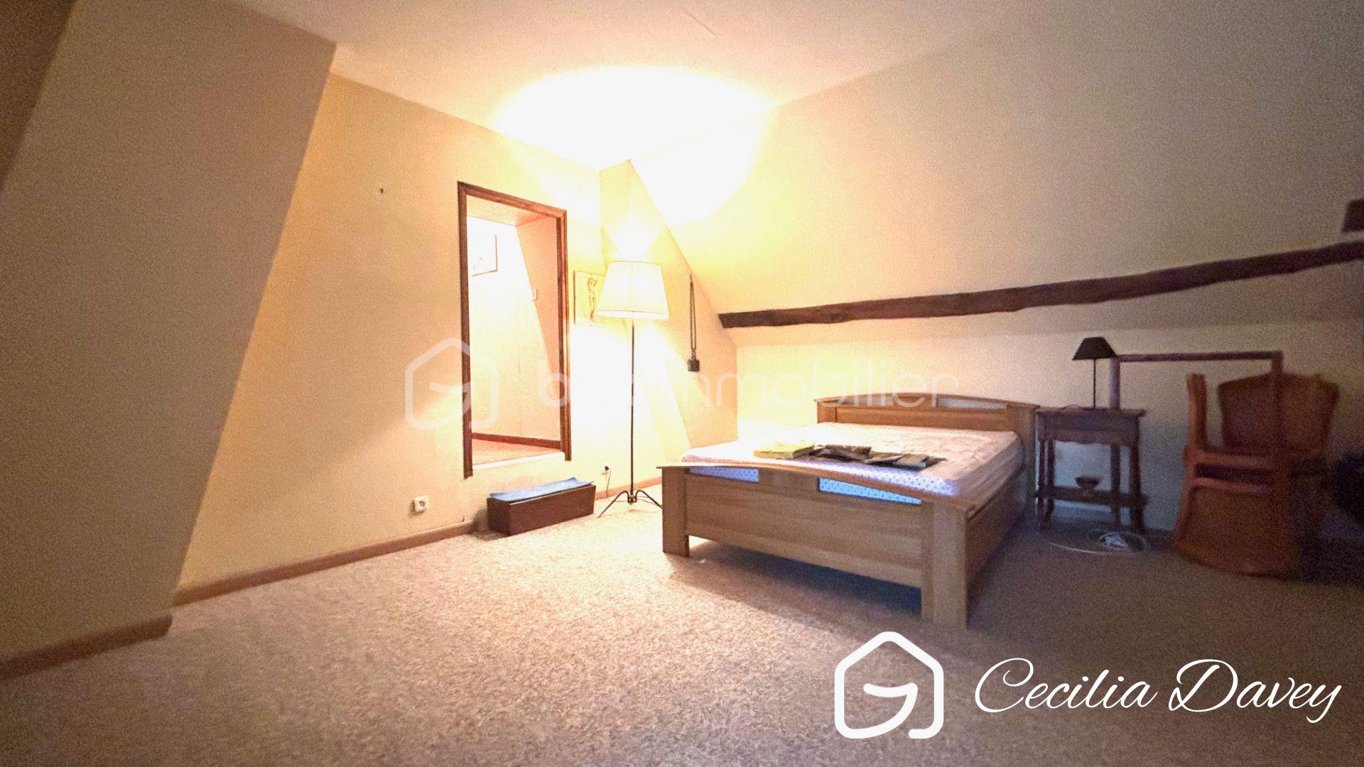 Corps de ferme de 165 m² - 10.jpg