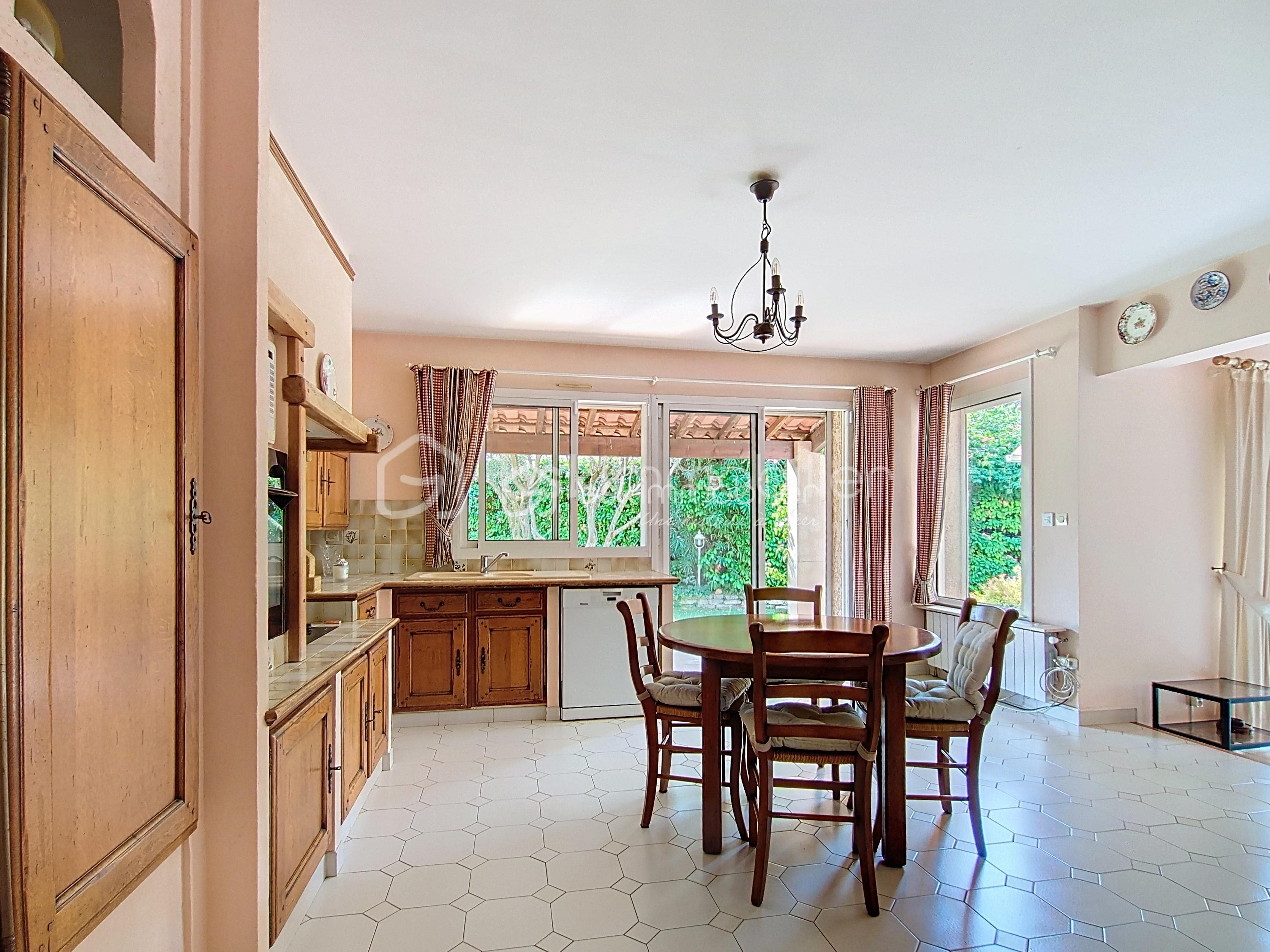Maison de 147 m² - cuisine dinatoire.jpg