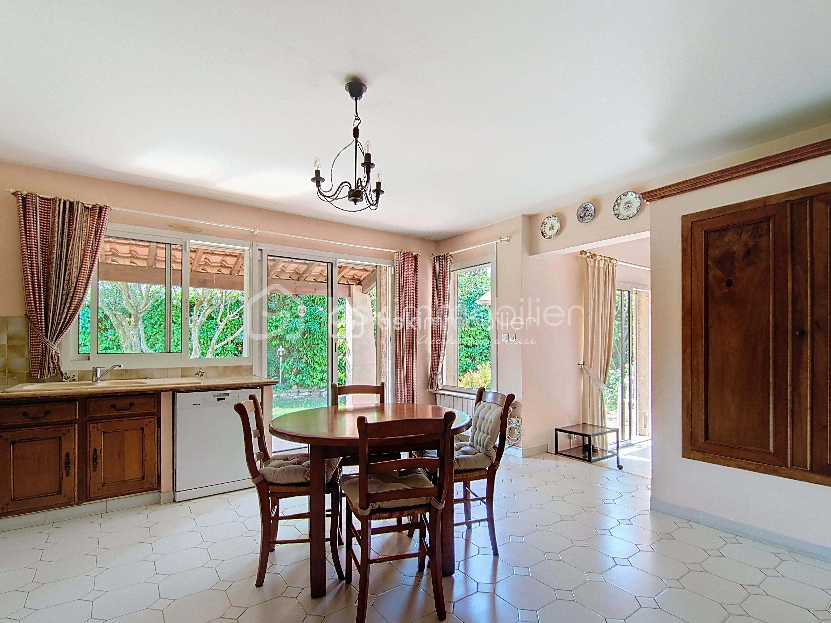 Maison de 147 m² - cuisine vue d'ensemble.jpg