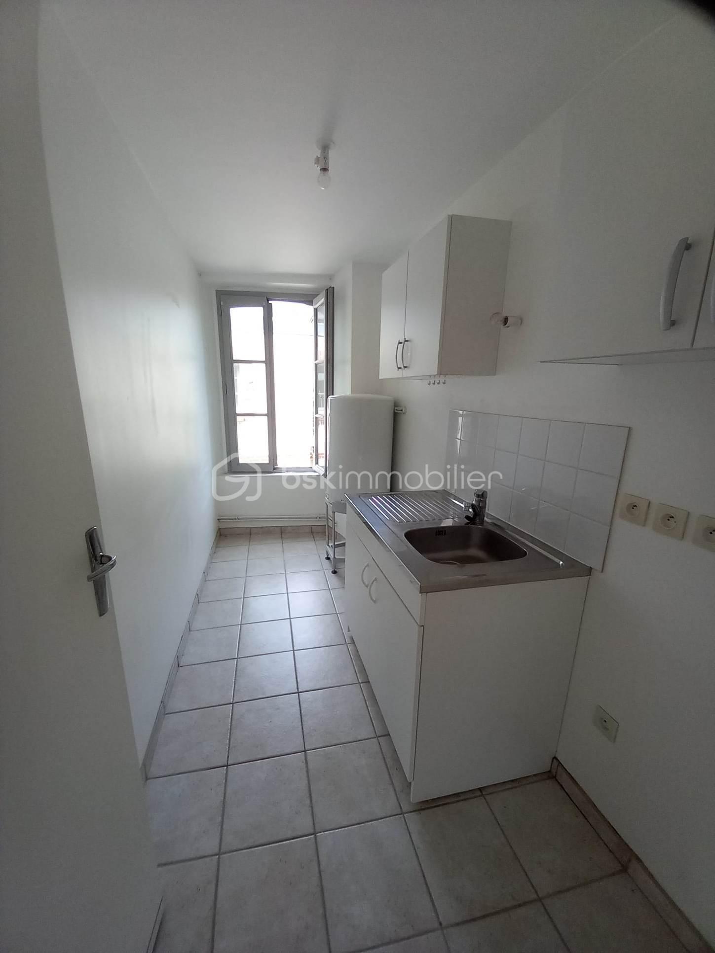 Immeuble mixte de 400 m² - 356051625_1300606724192421_3835928934657605566_n.jpg