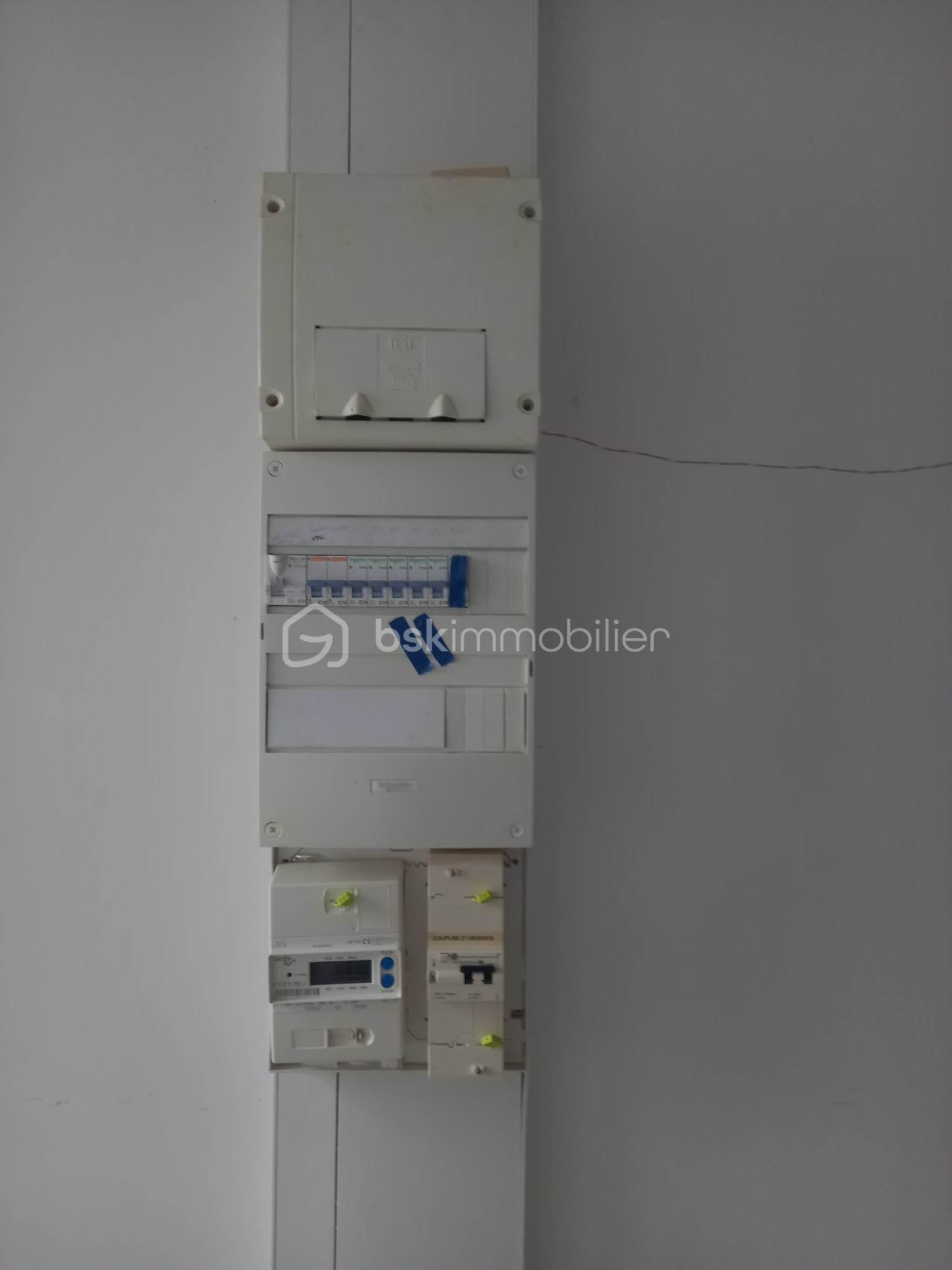 Immeuble mixte de 400 m² - 353767814_131717489940369_6052442972834319547_n.jpg