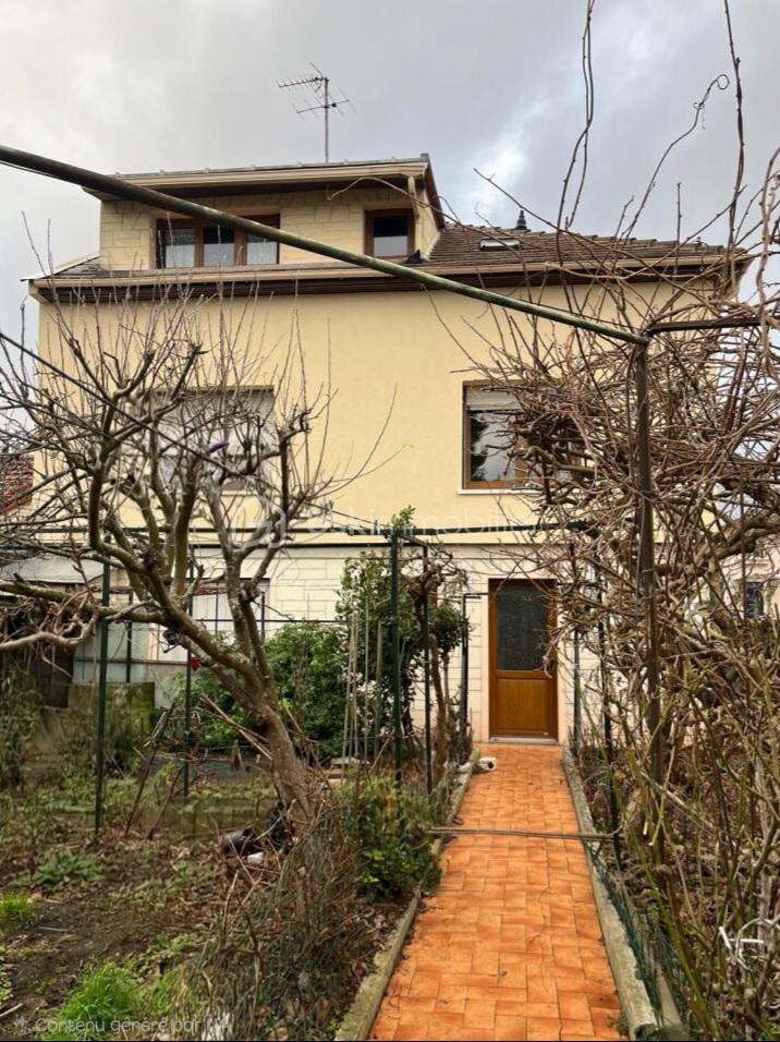 Maison traditionnelle de 162 m² - PHOTO-2021(8)(1)(1).jpg