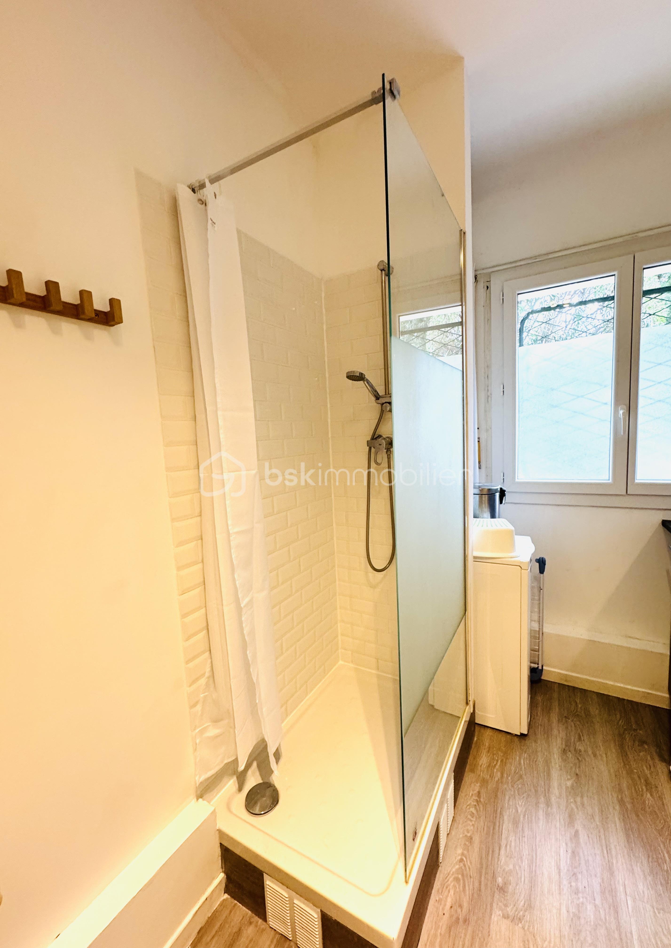 Chambre de service de 11,06 m² - IMG_1816.jpg