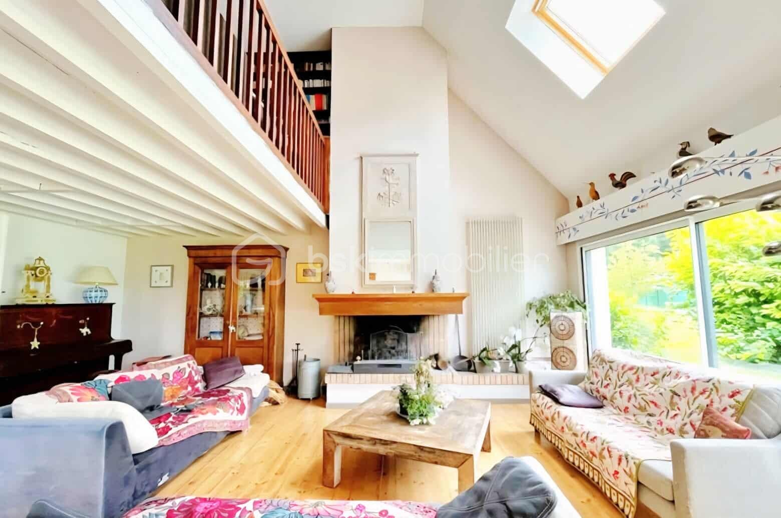 Maison de 300 m² - séjour St Fu.jpg