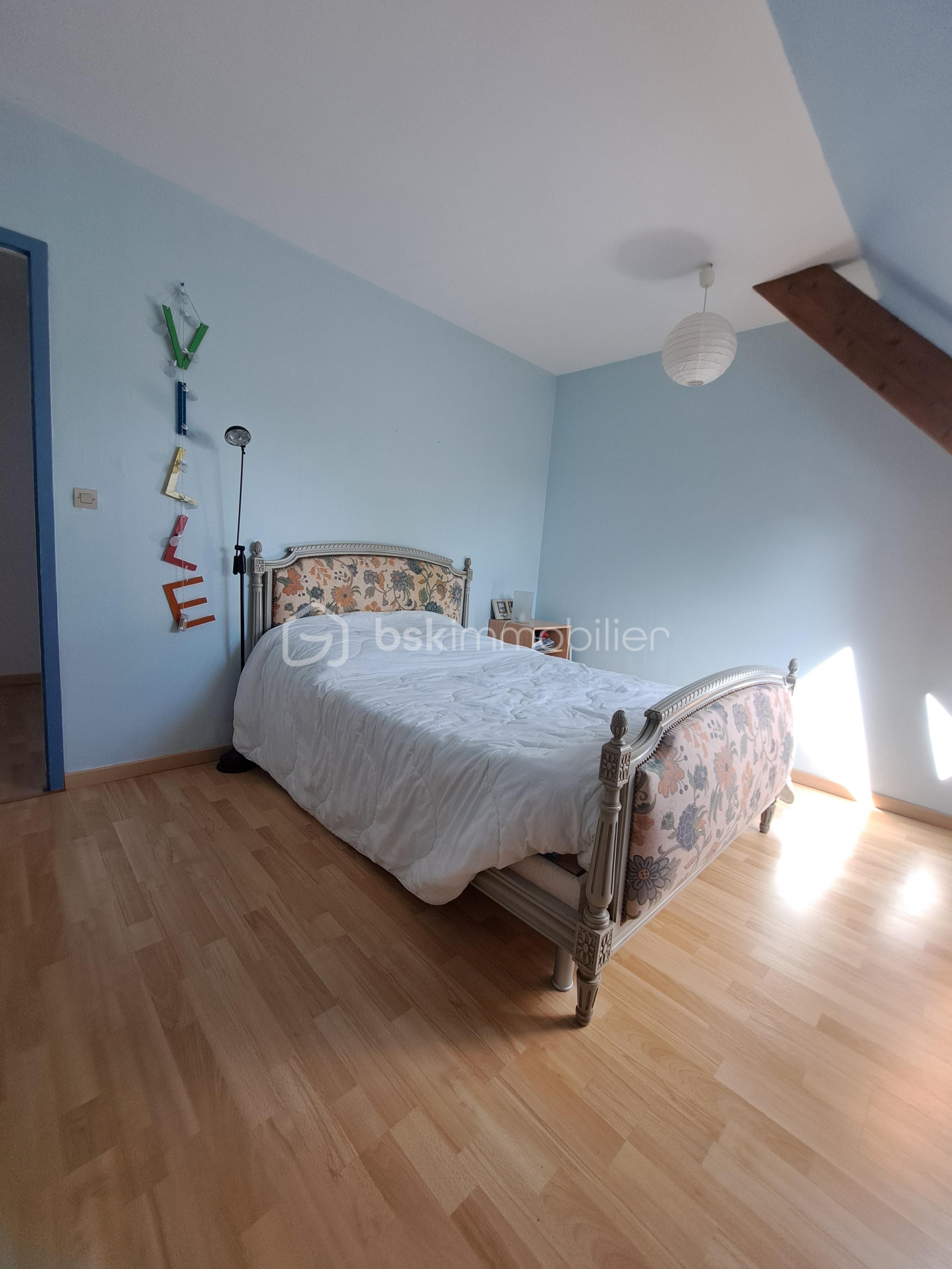 Chambre 1 étage.jpg