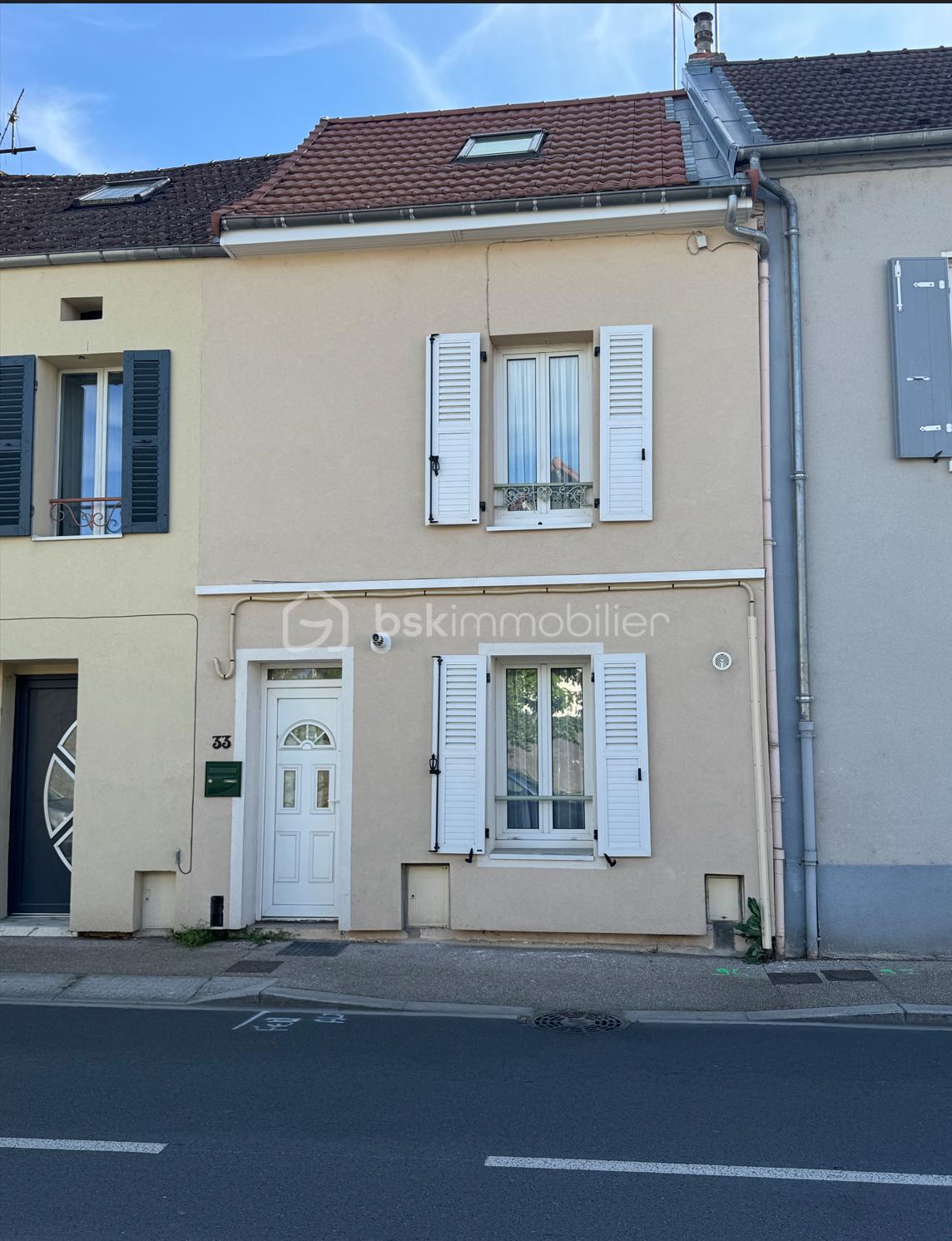 Maison de ville de 68 m² - aZZ3Yco9MRN37ImB34RzeFMvU5RrOuNcjuv7tbL6.png