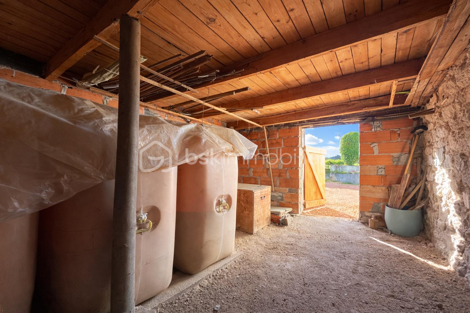 Maison ancienne de 104 m² - F96ECB25-E4DC-41E4-B1E6-A7EE36609E65.PNG