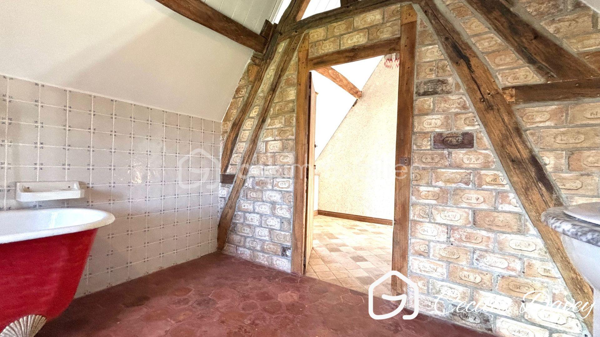 Corps de ferme de 193 m² - 16.jpg